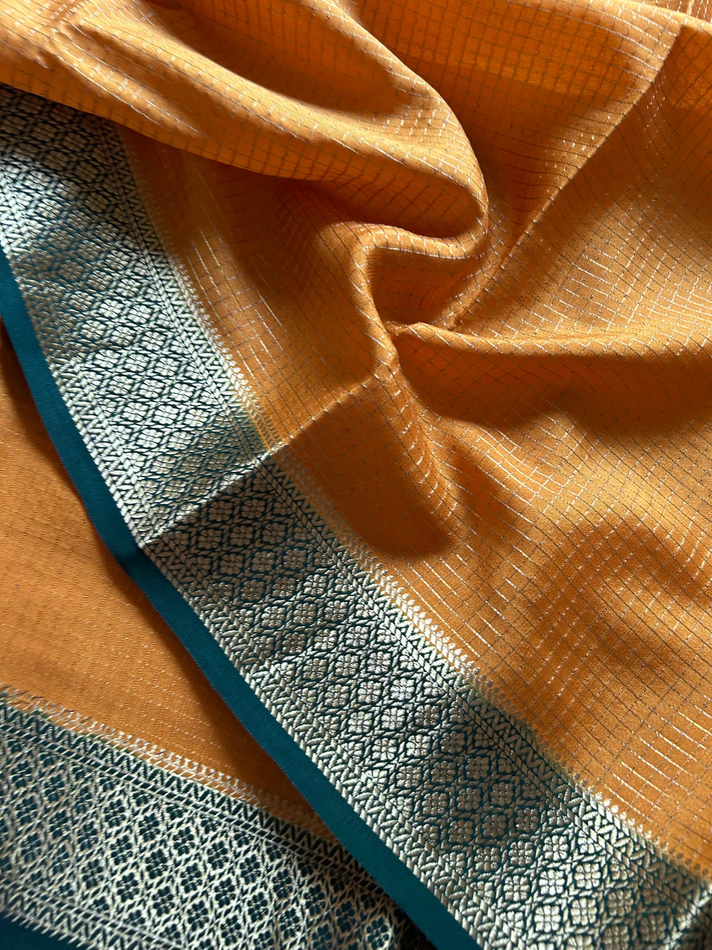 Srimathi (2D) : Yellow-bottle green