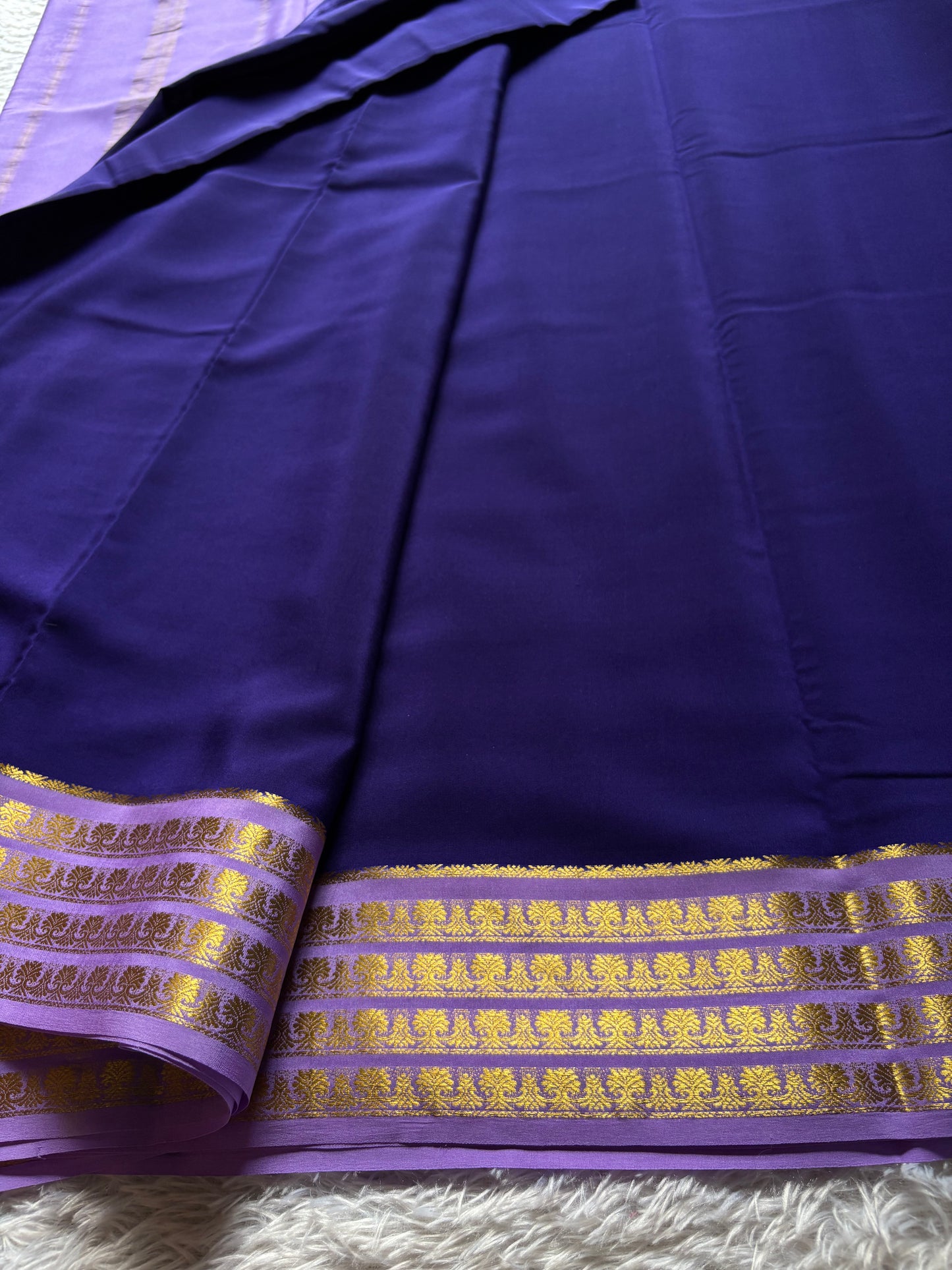 Mohana (2D) : Navy blue-lavender