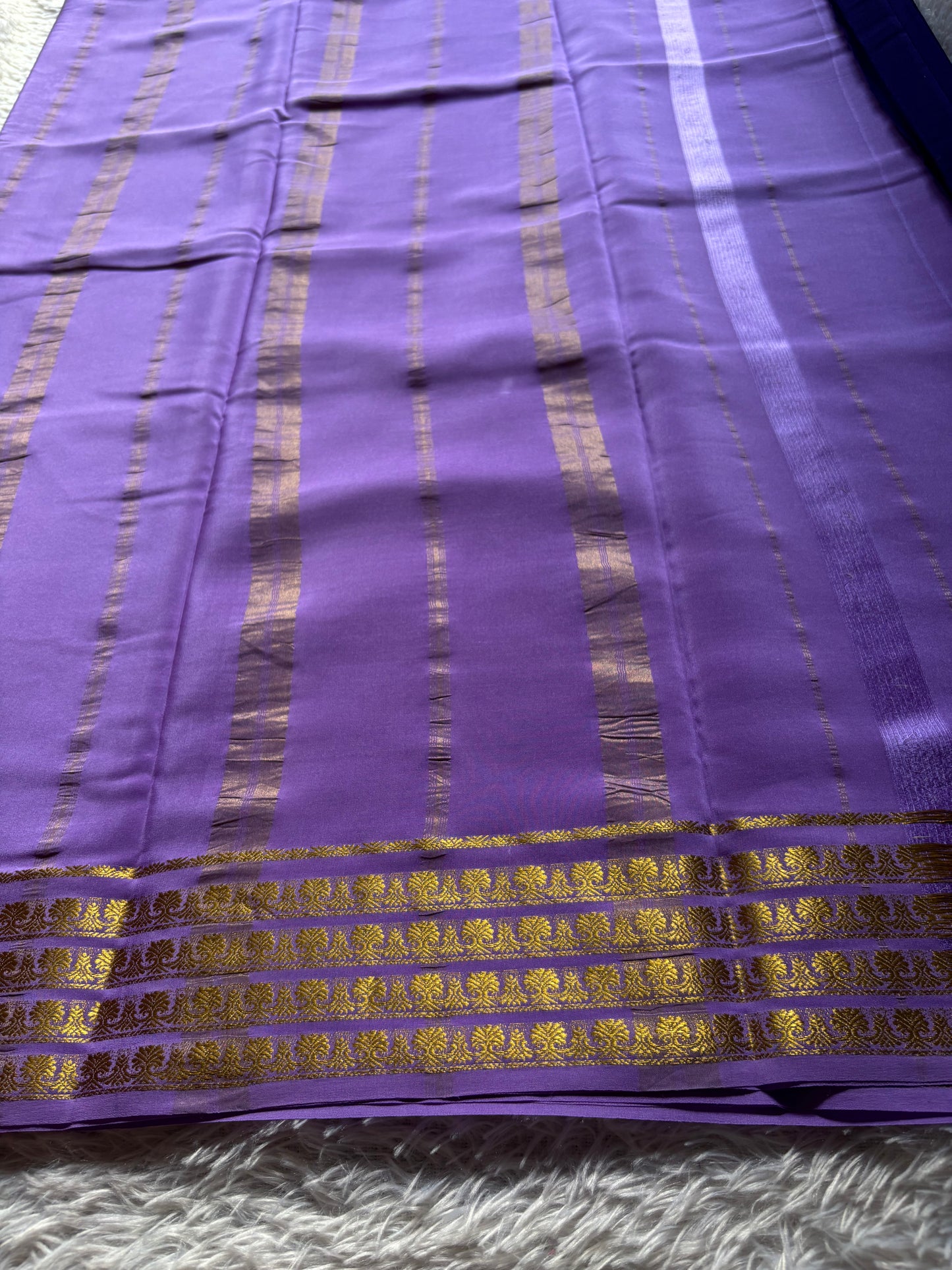 Mohana (2D) : Navy blue-lavender