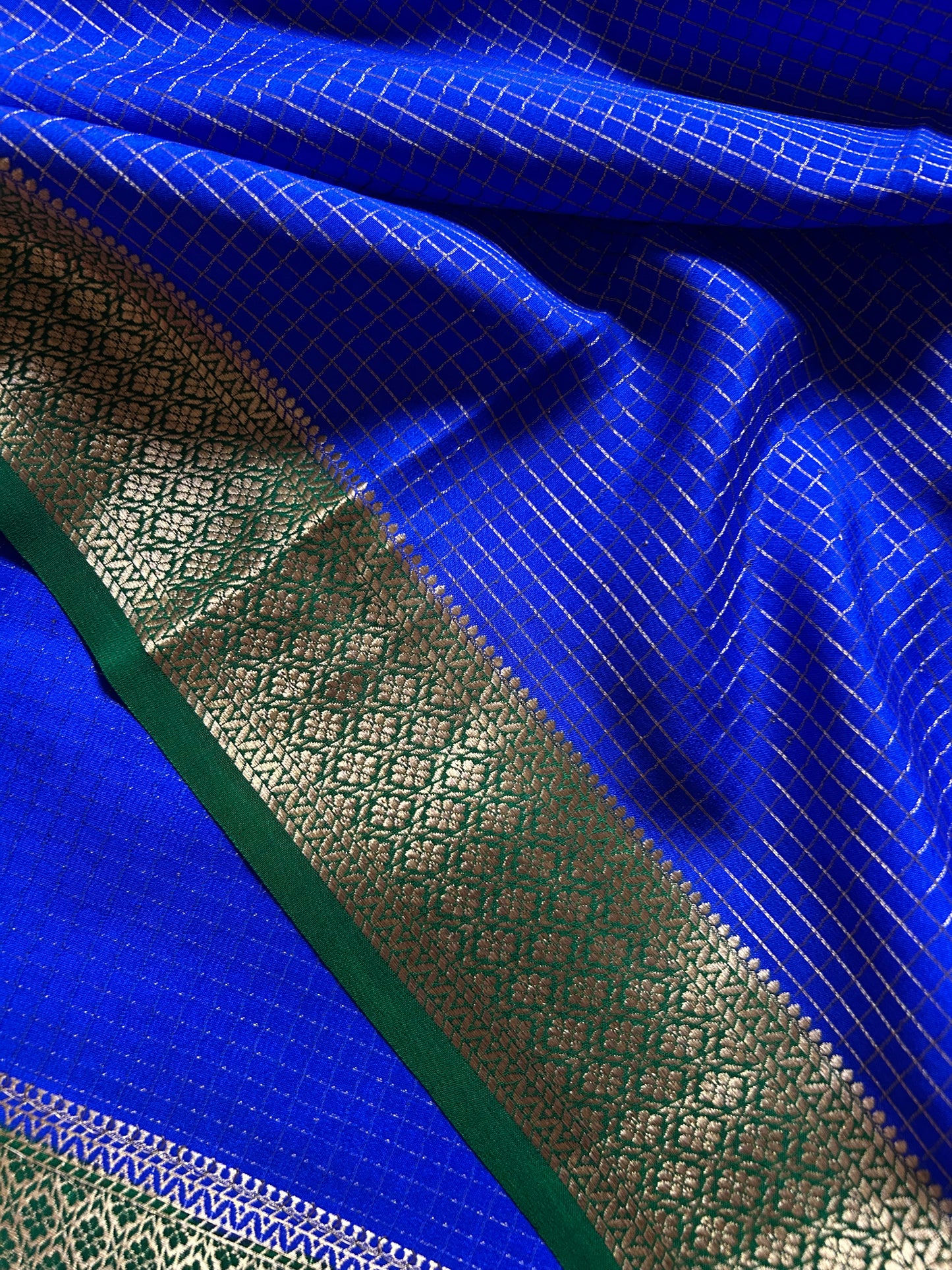 Srimathi (2D) : Royal blue-bottle green