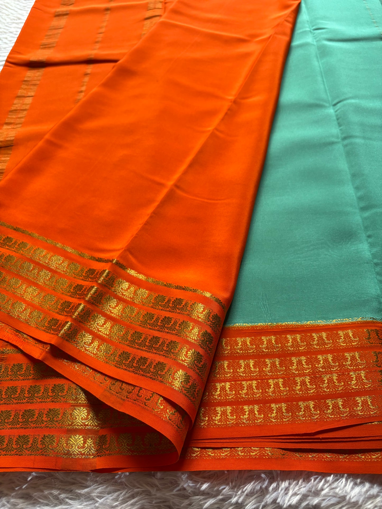 Mohana (2D) : Turquoise-orange