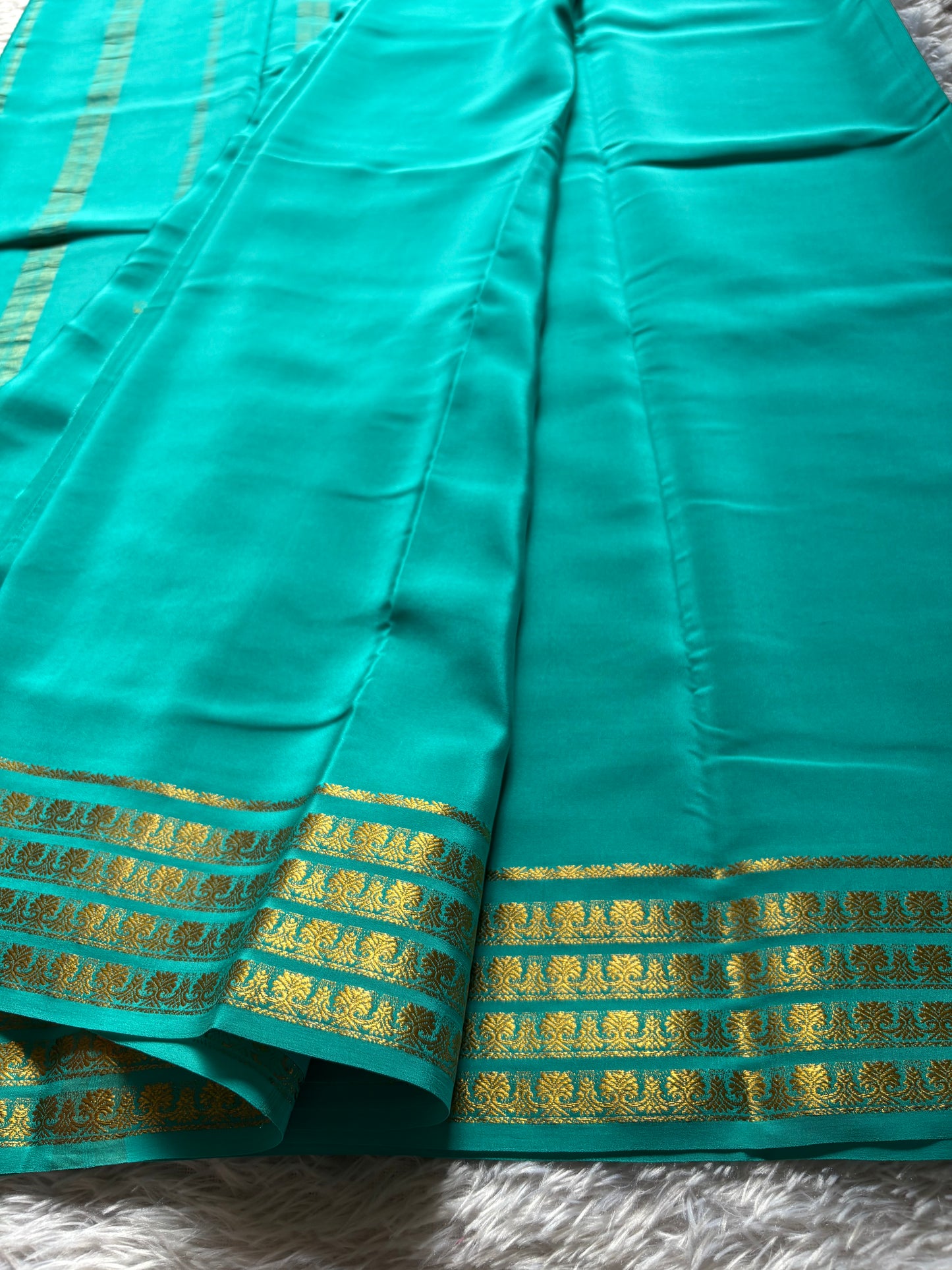 Mohana : Solid Sea green