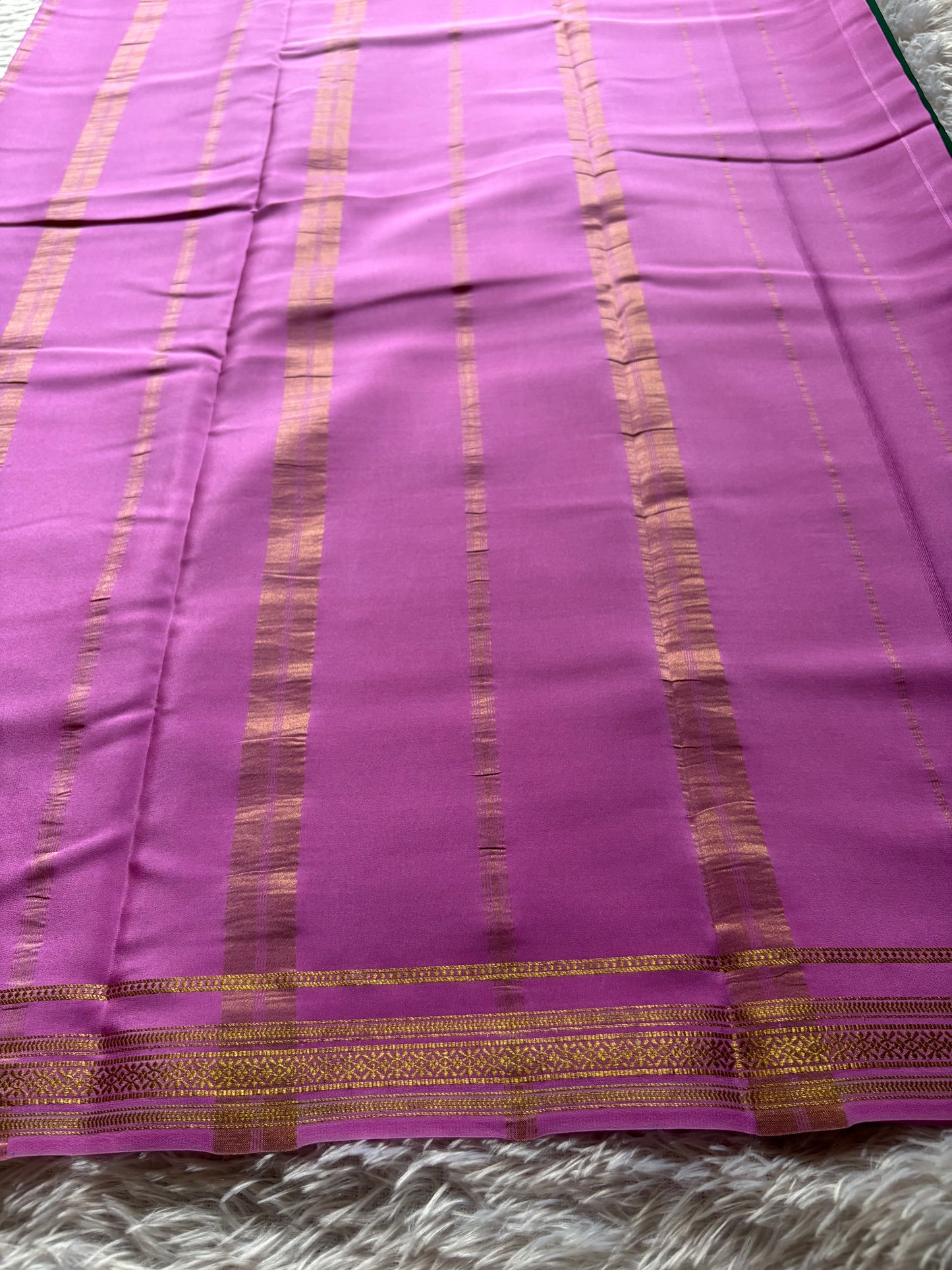 Shailaja (2D) : Dark green-baby pink