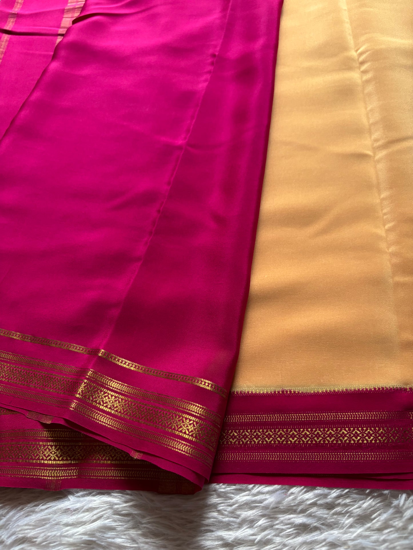 Shailaja (2D) : Beige-rani pink