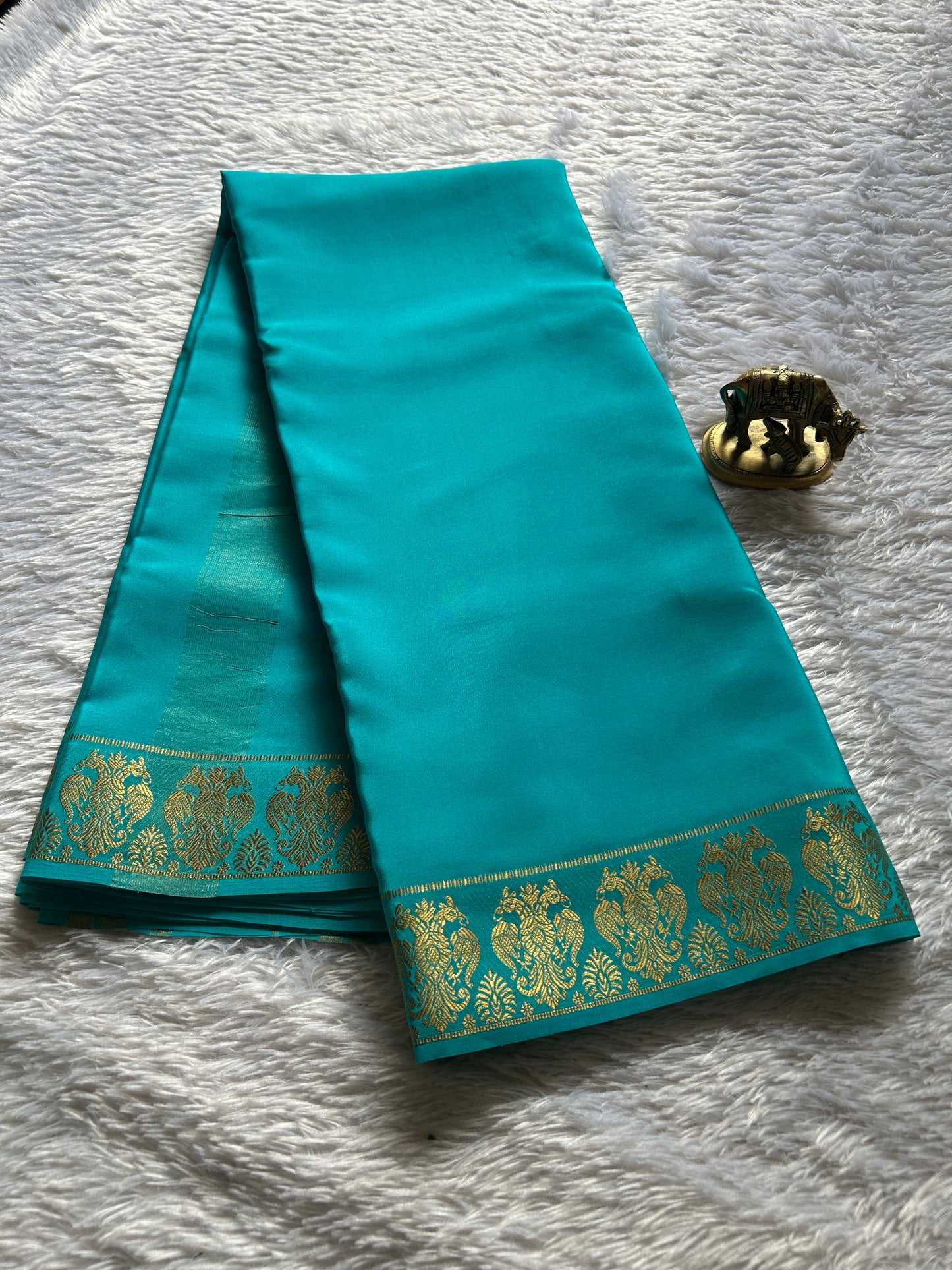 Veera : Solid Sea blue