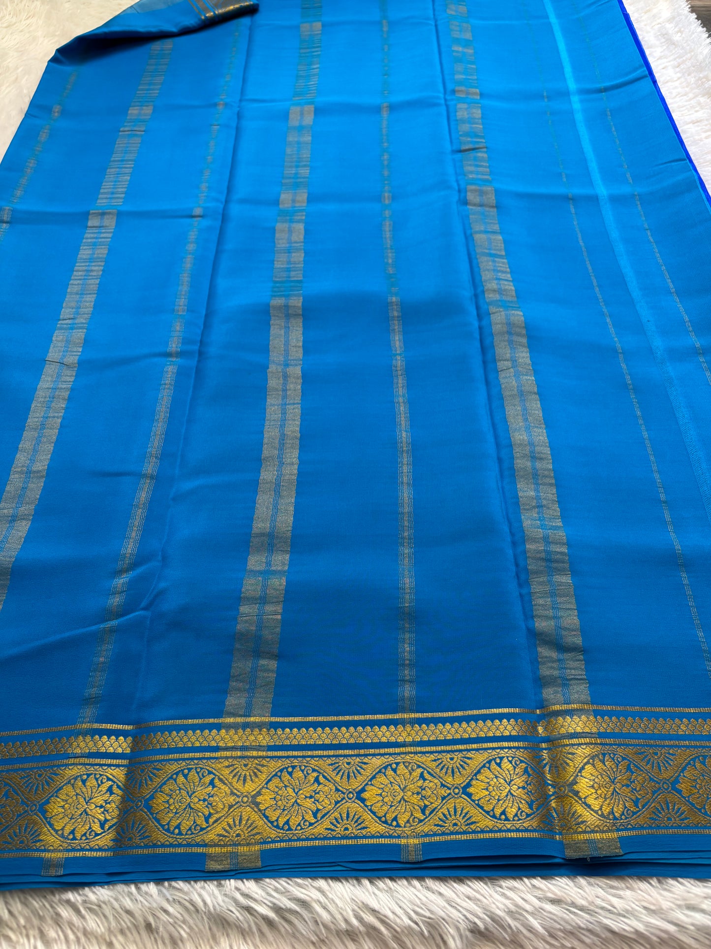 Sukanya (2D) : Royal blue-ananda blue