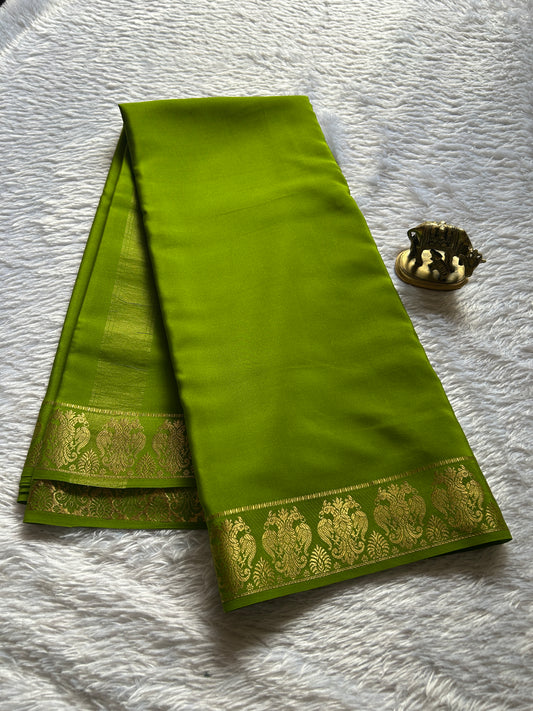 Veera : Solid Mehendi green