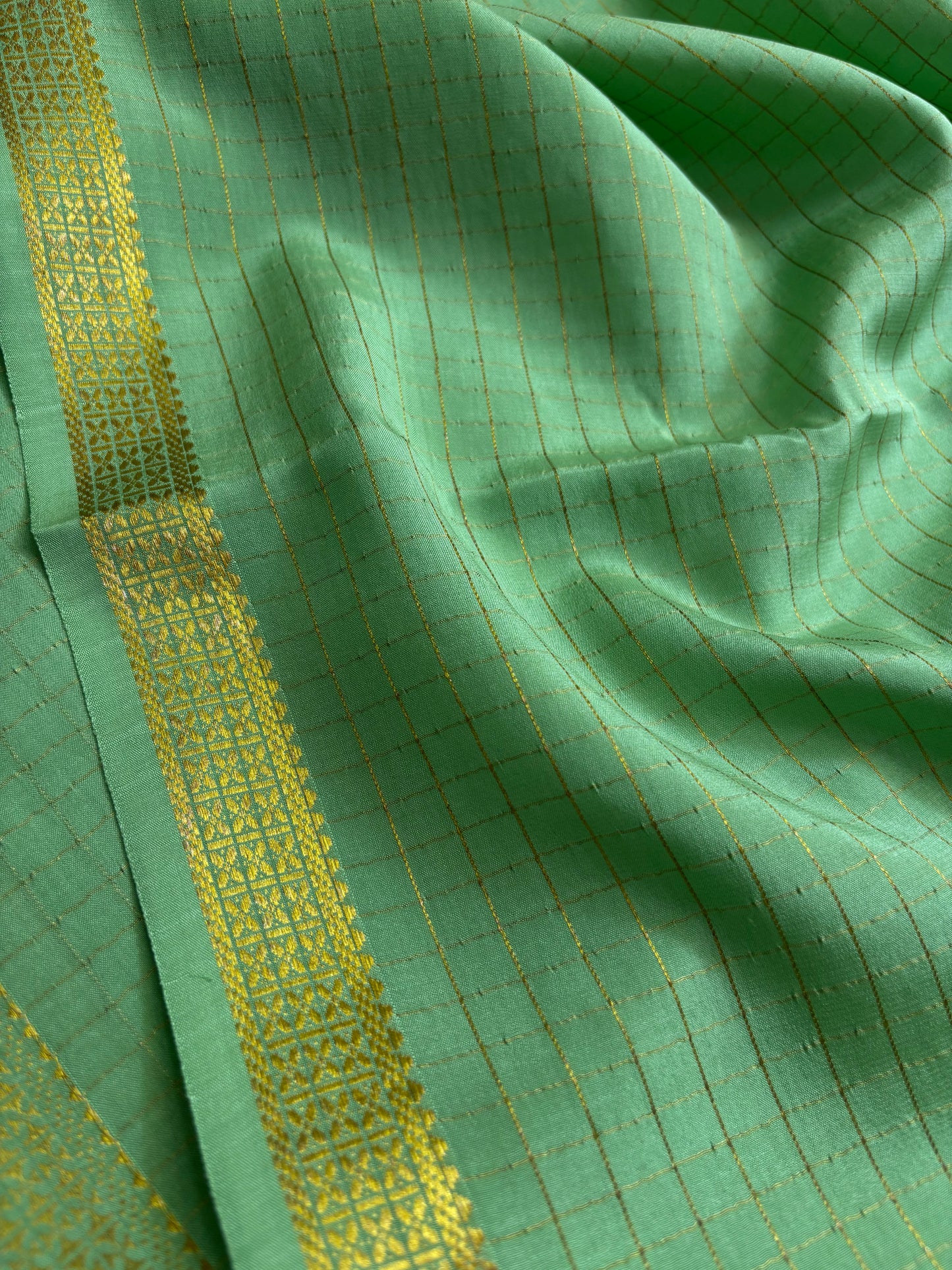 Pavani : Solid Mint green
