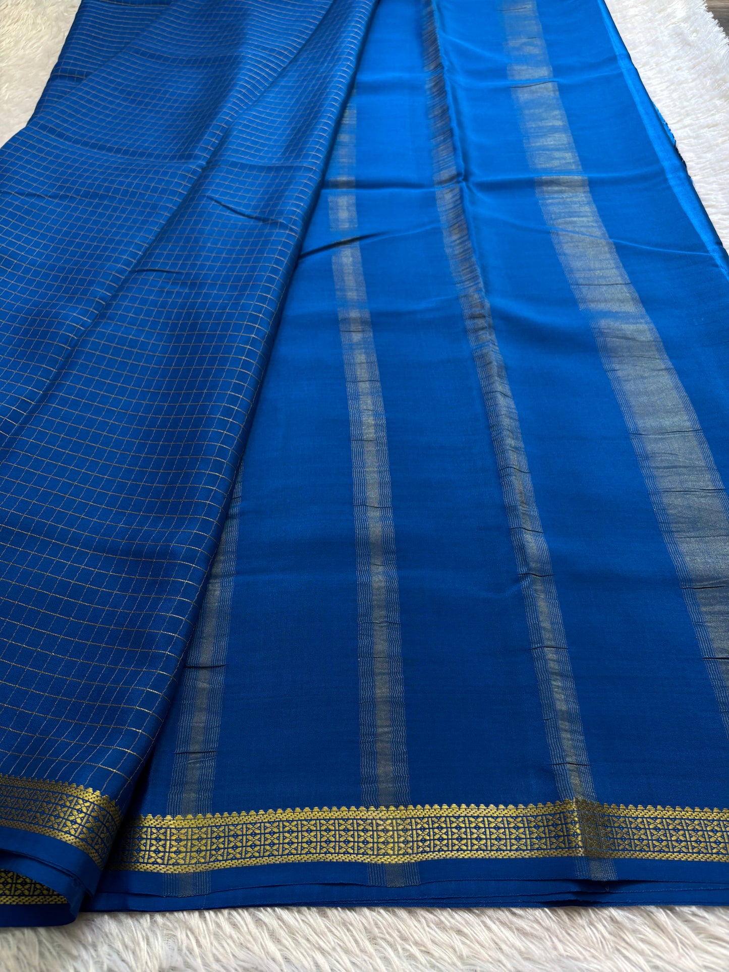 Pavani : Solid Dark blue