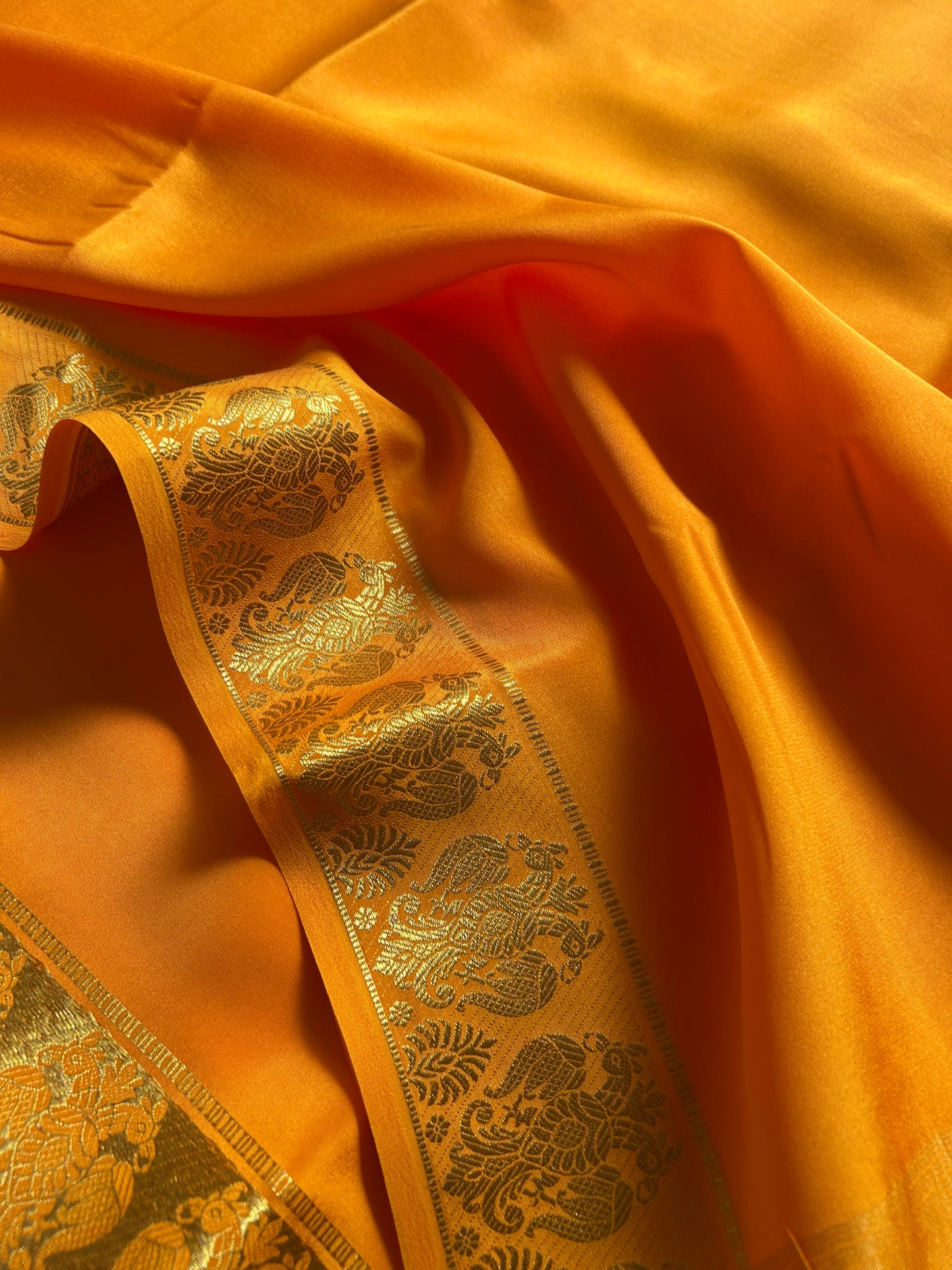 Veera : Solid Light orange