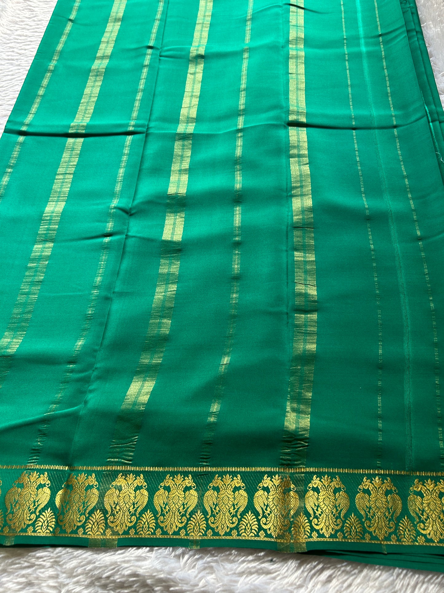 Veera : Solid Rama green