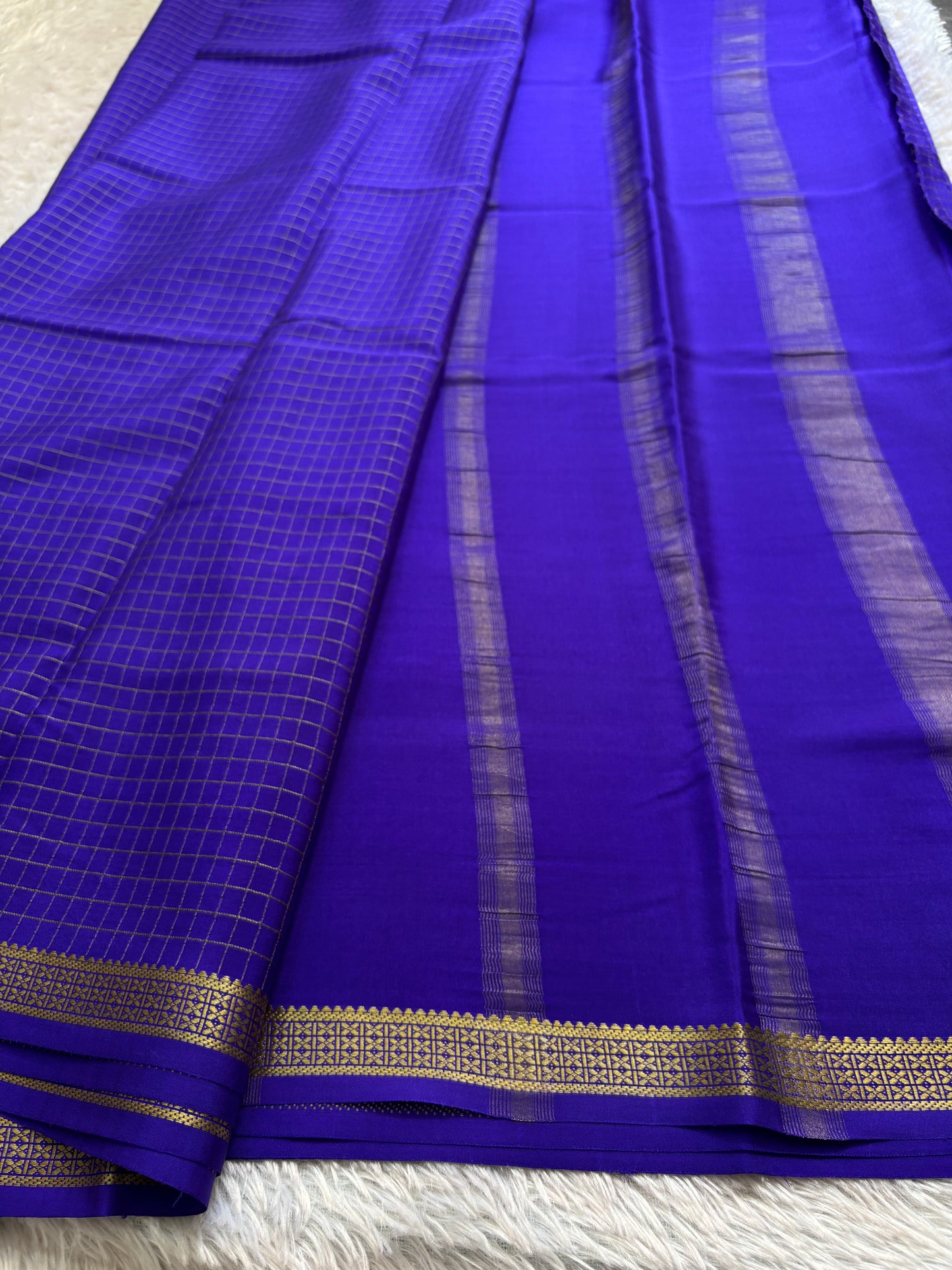 Pavani : Solid Royal blue