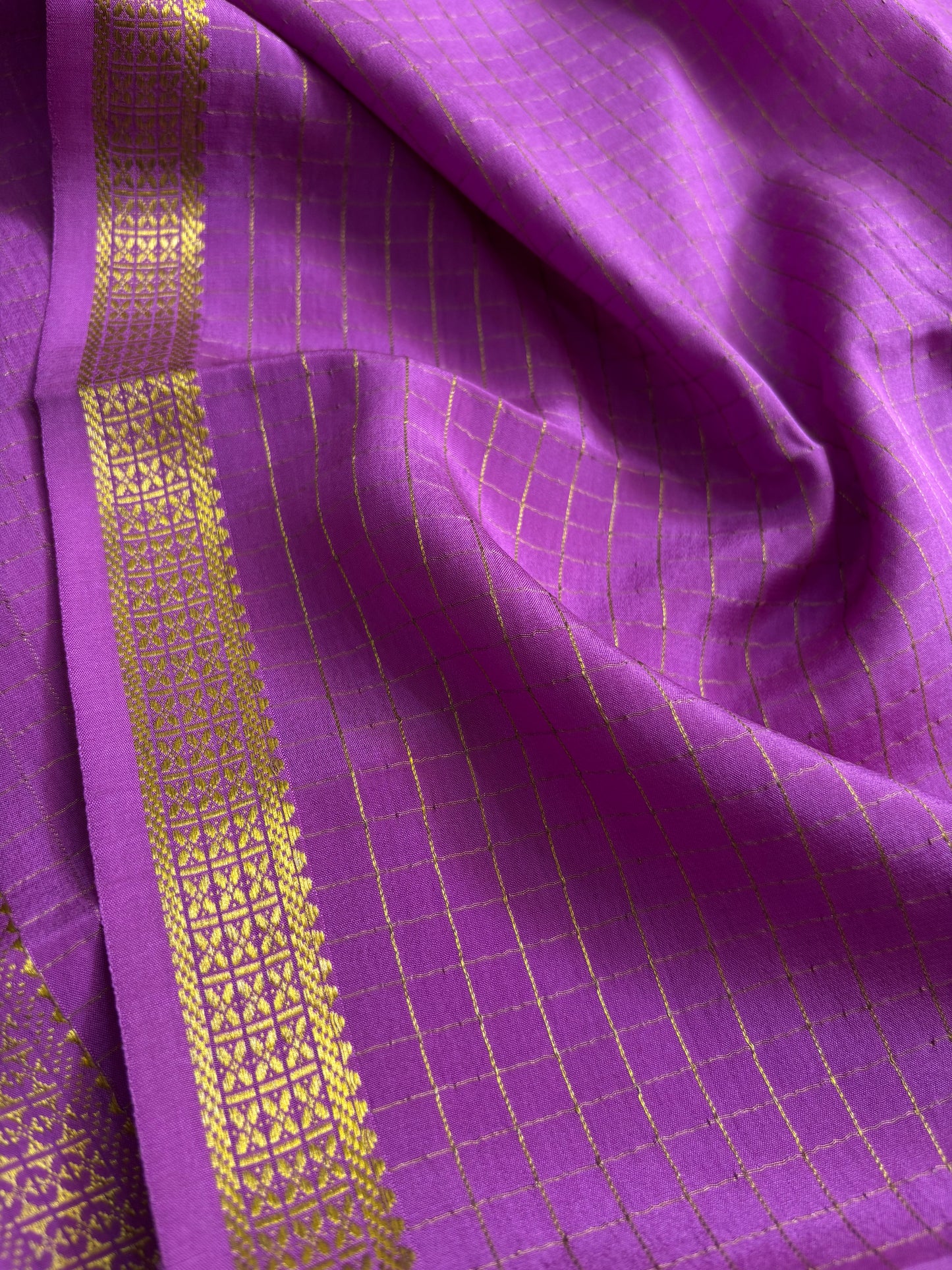 Pavani : Solid Bright Magenta