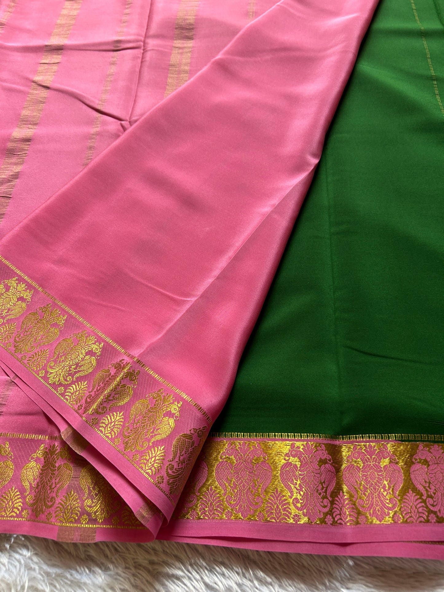 Veera (2D) : Bottle green-rose pink