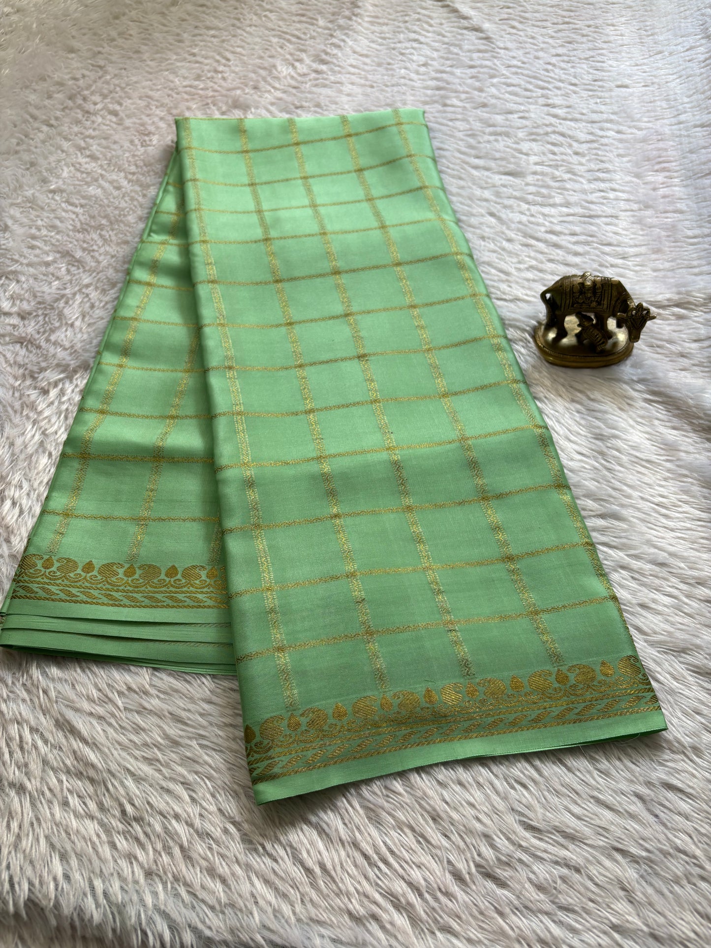 Chaya : Solid Mint green