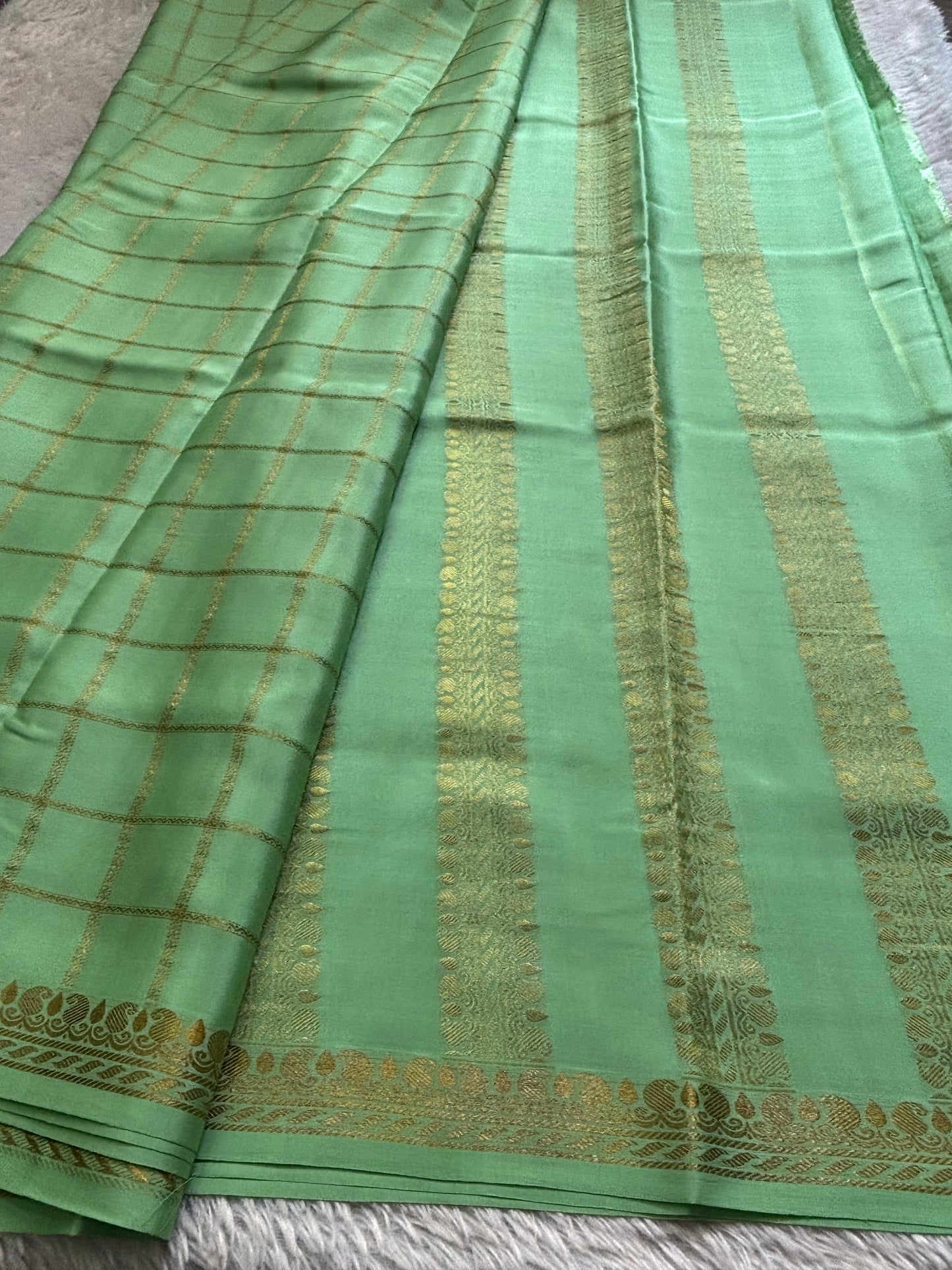 Chaya : Solid Mint green