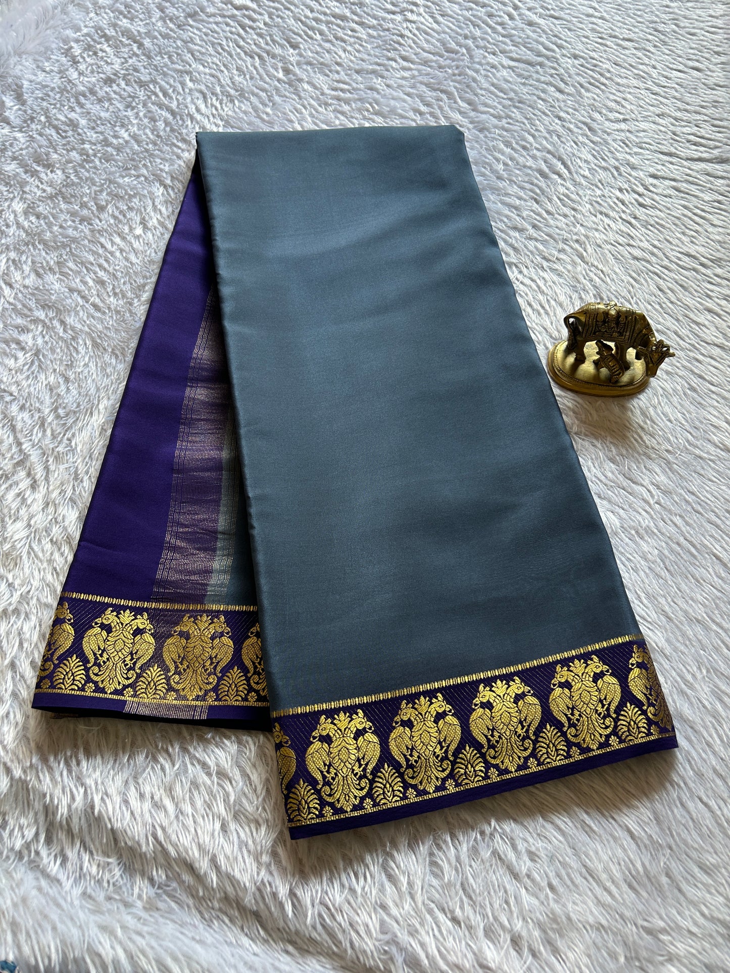 Veera (2D) : Steel blue-navy blue