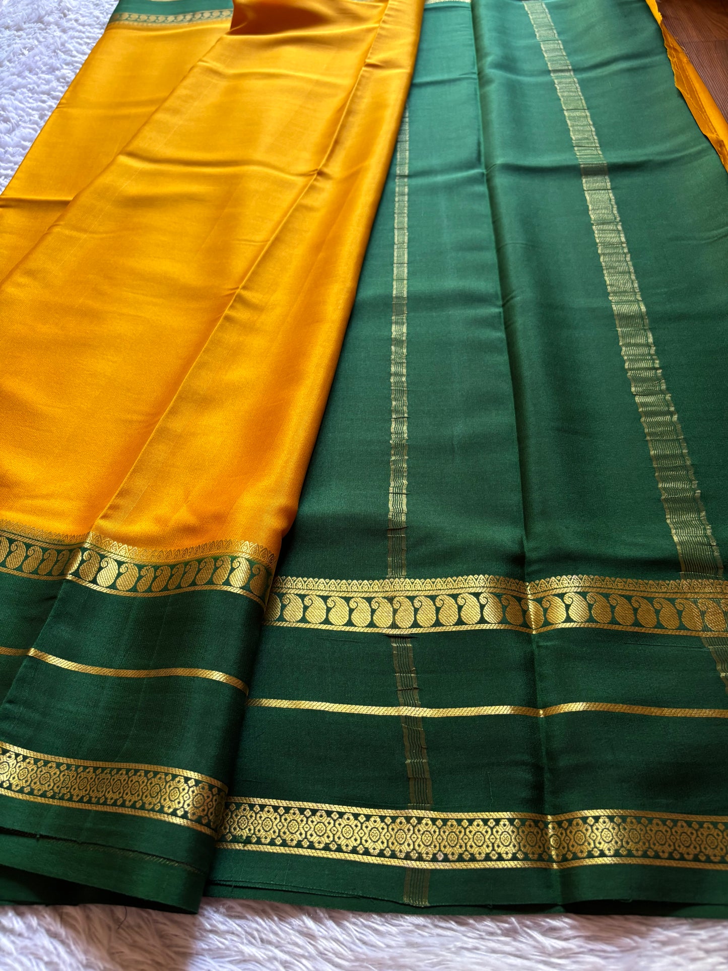 Malini (2D) : Golden yellow-bottle green