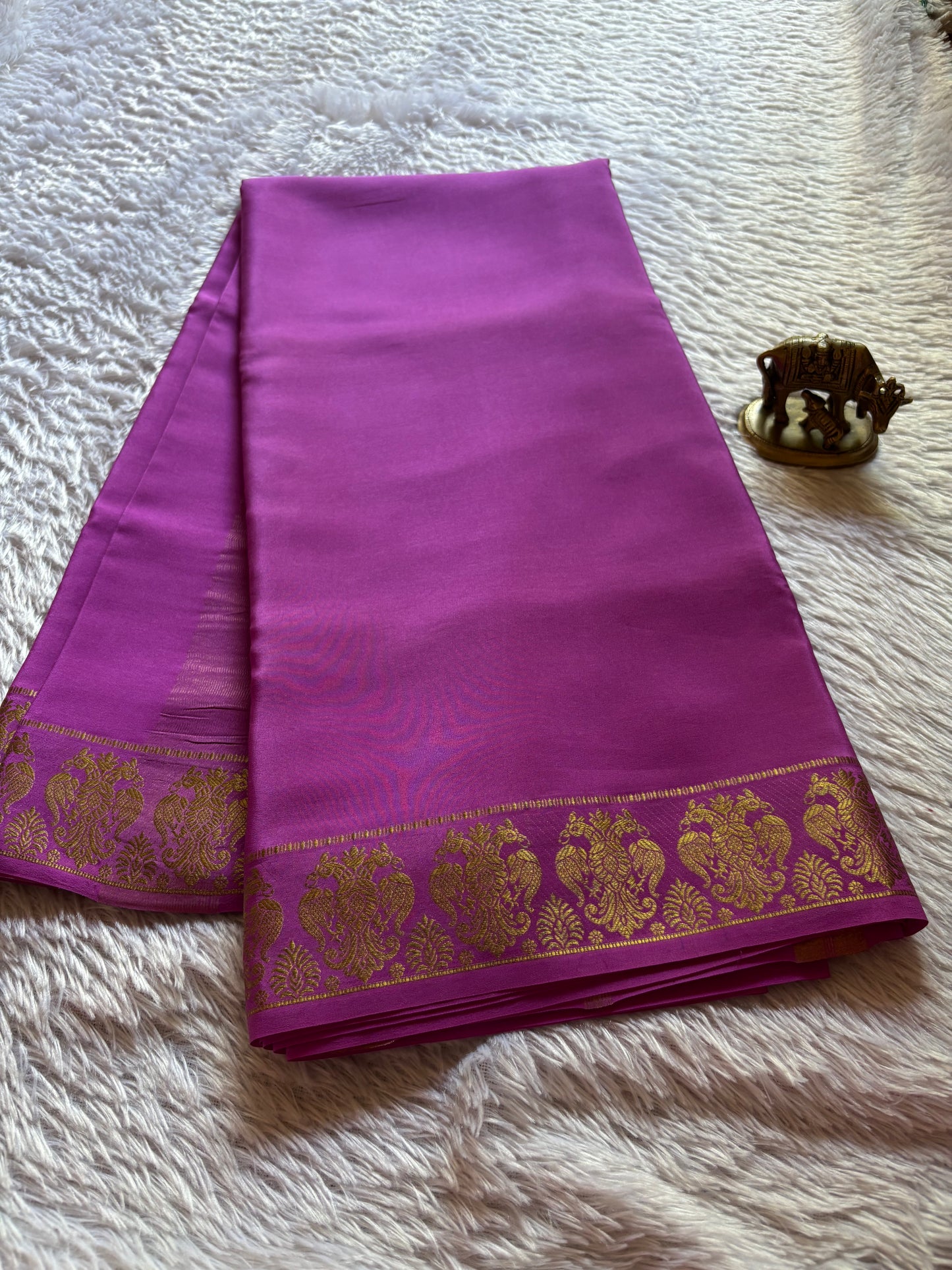 Veera : Solid Bright magenta