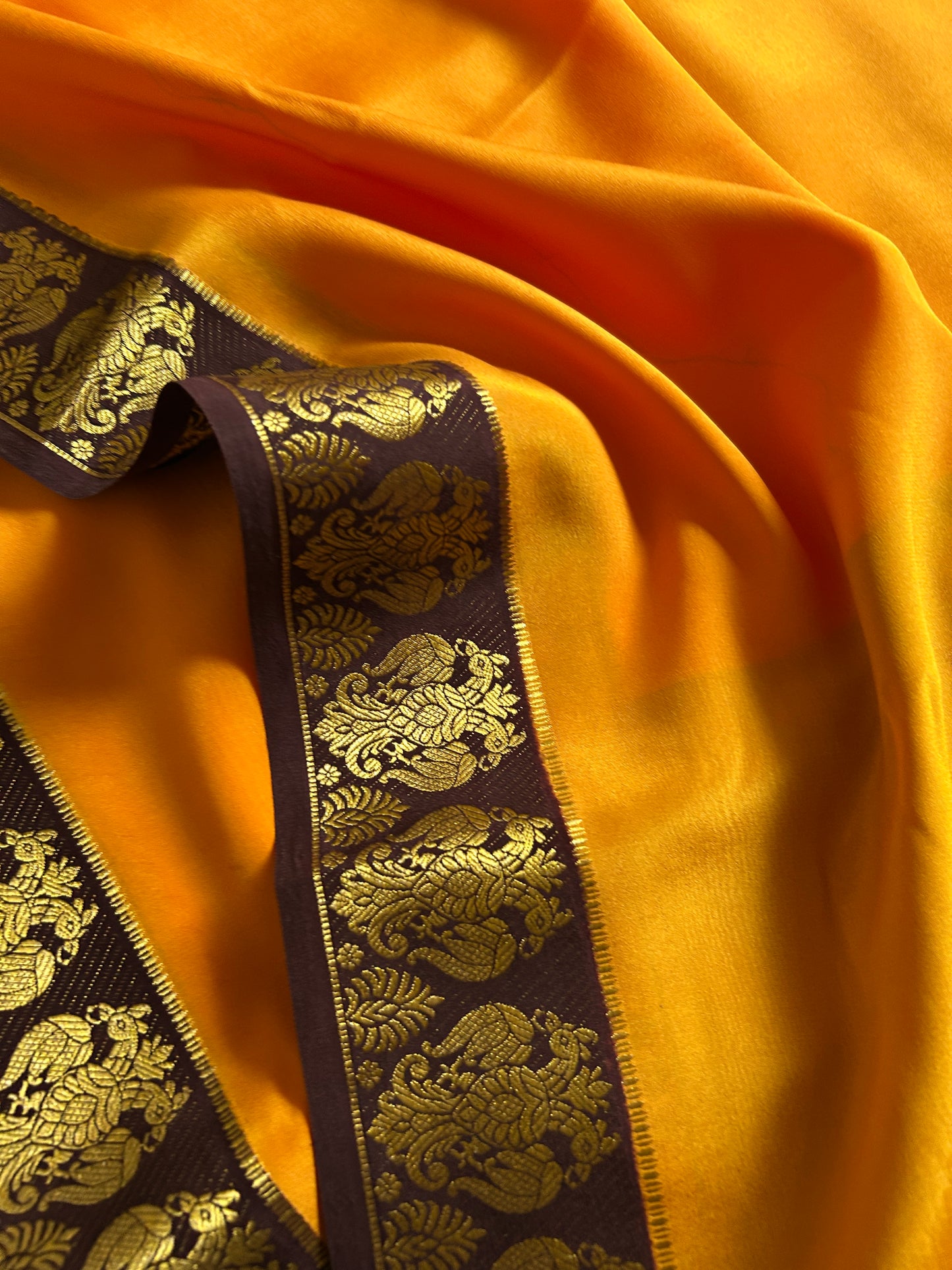 Veera (2D) : Golden yellow-deep brown