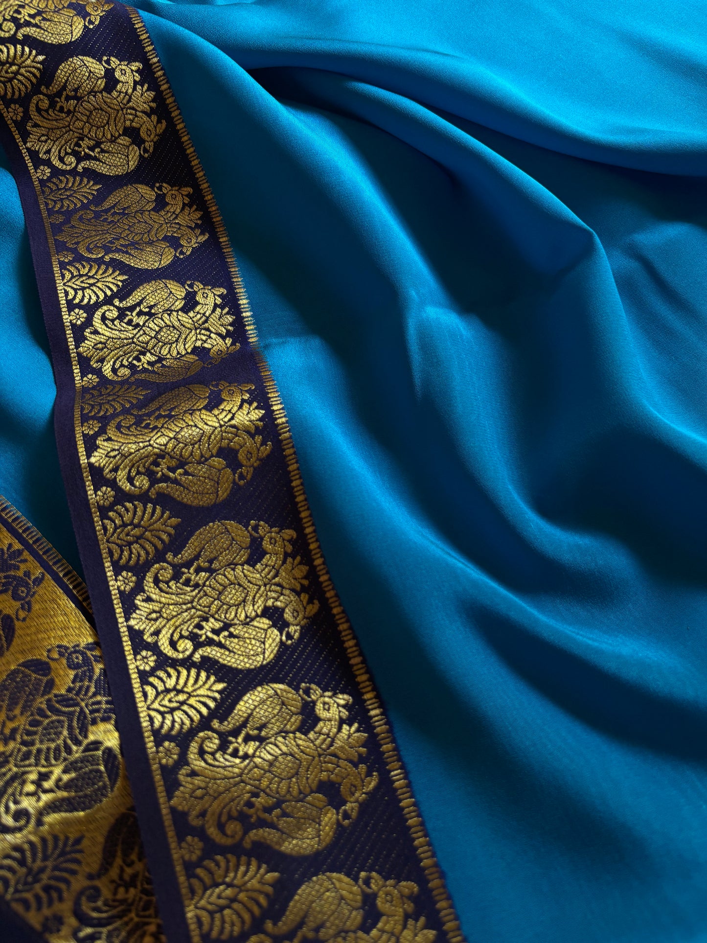 Veera (2D) : Dark Ananda blue-navy blue