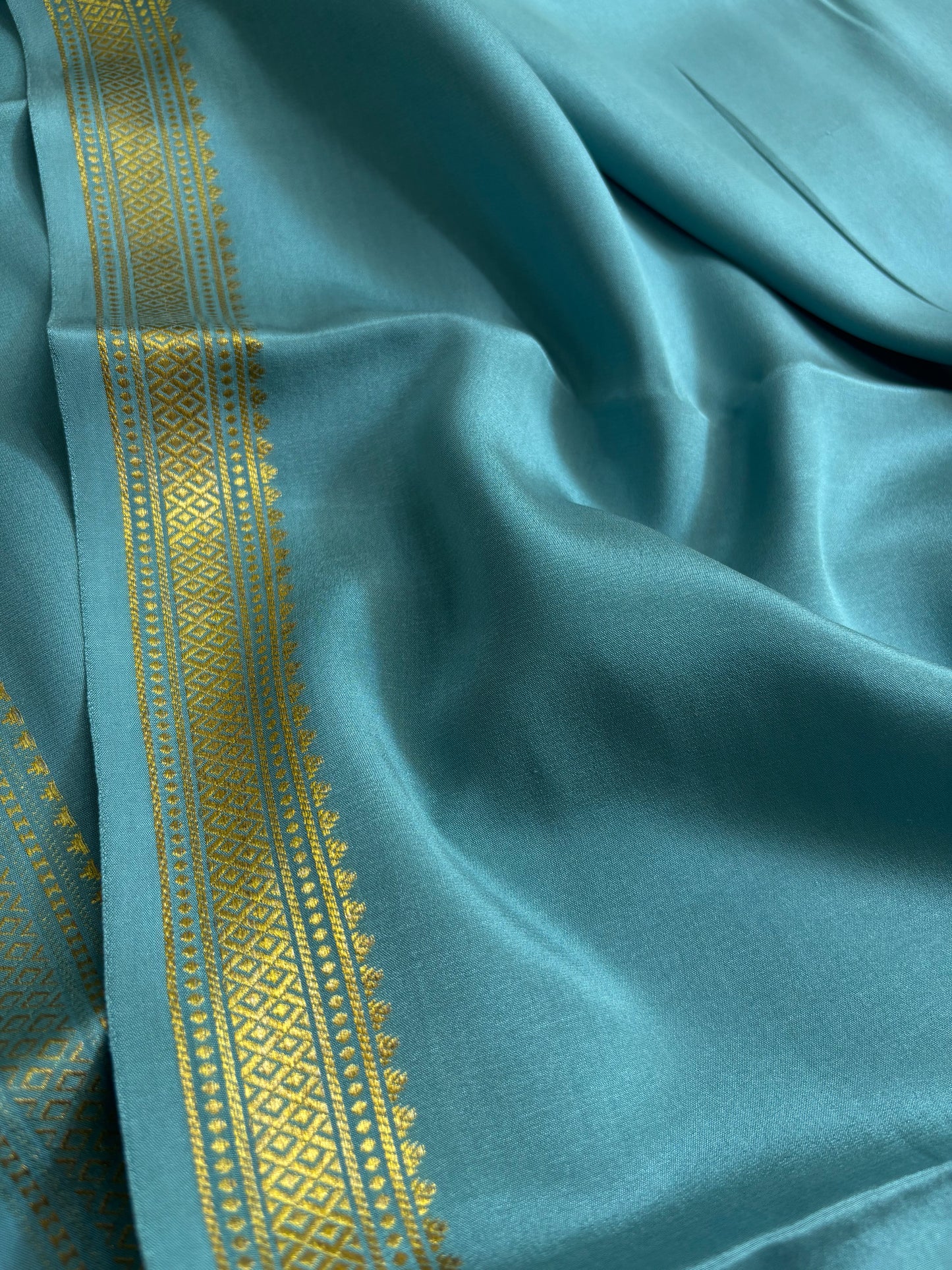 Preetha : Solid Sky blue