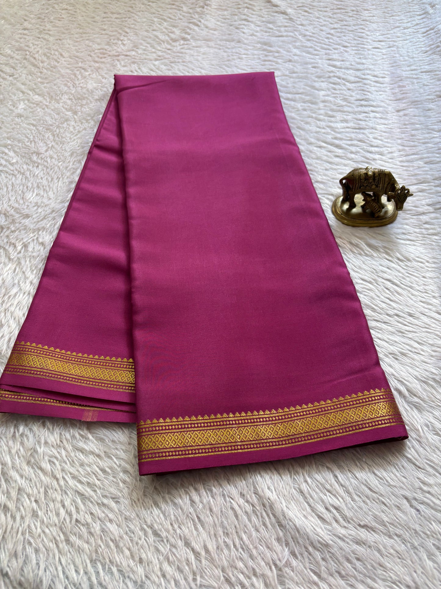 Preetha : Solid Magenta pink