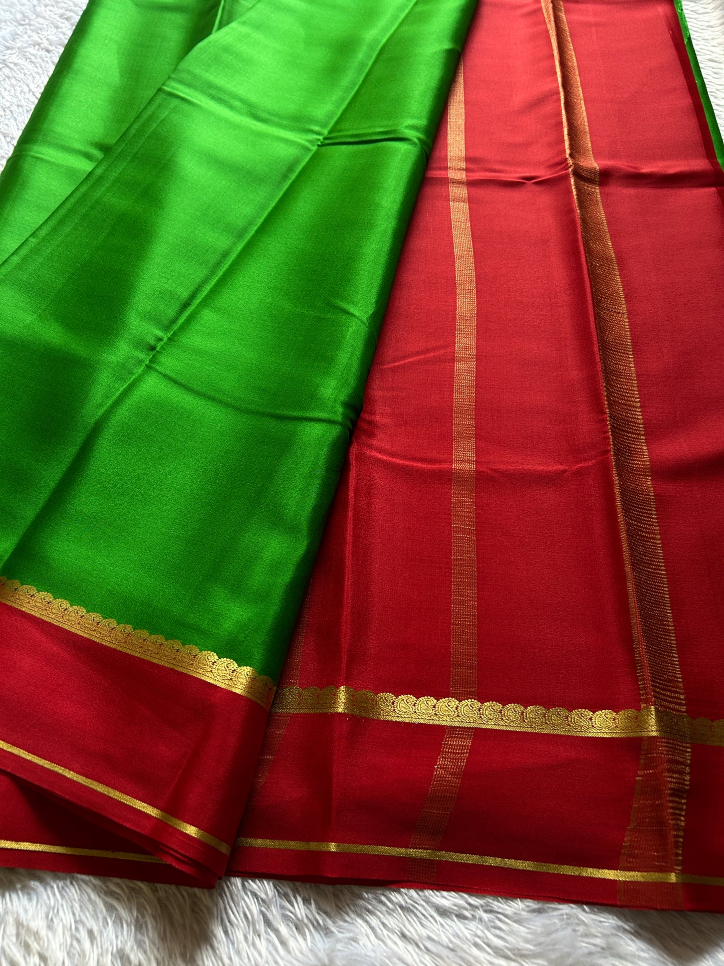 Mala (2D) : Parrot green-red