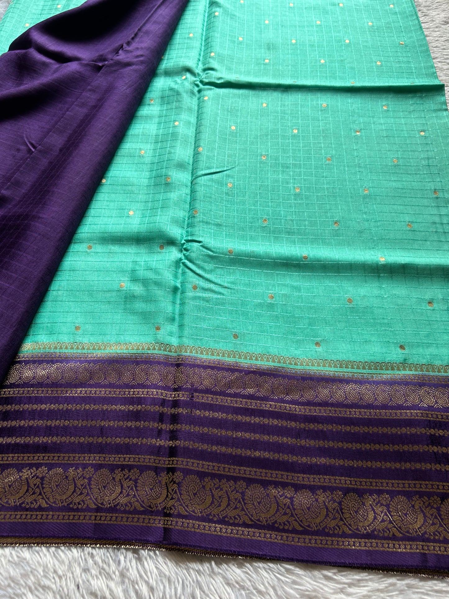 SS111 (2D) : Sea green-violet