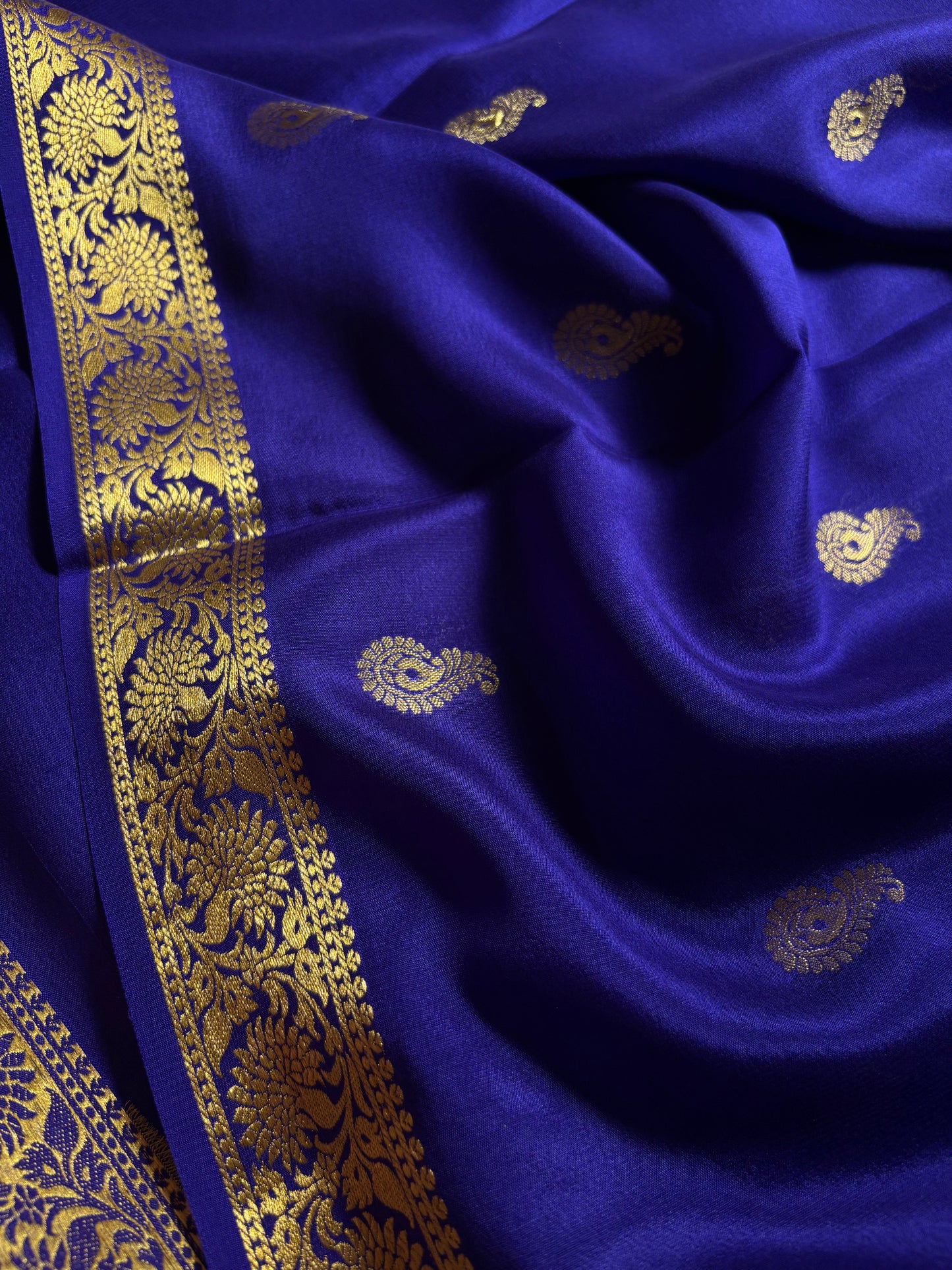 Pallavi : Solid Peacock blue