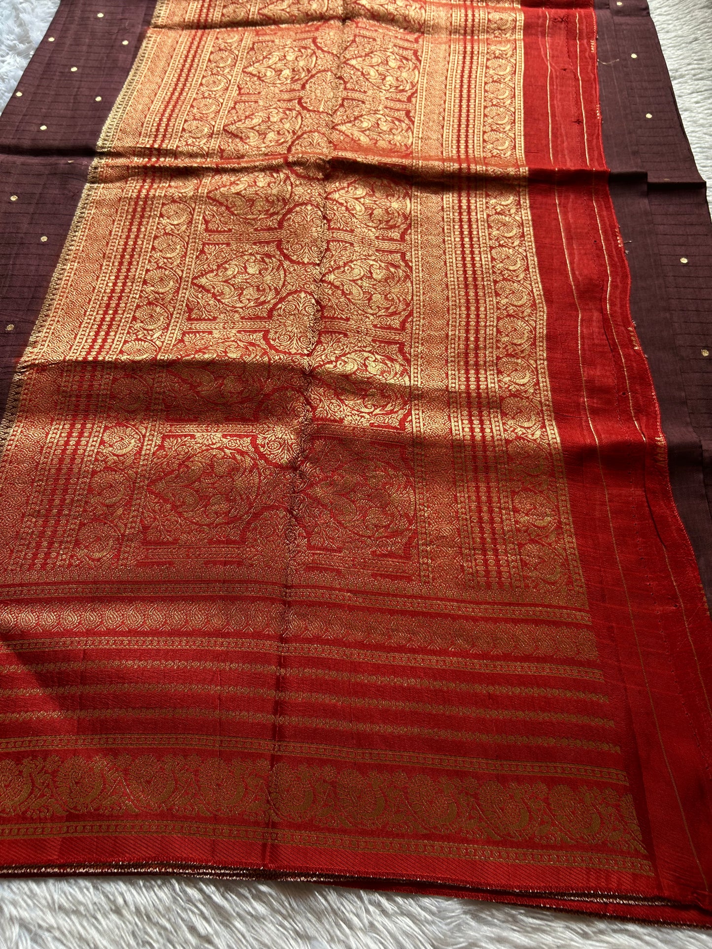 SS111 (2D) : Chocolate brown-rust