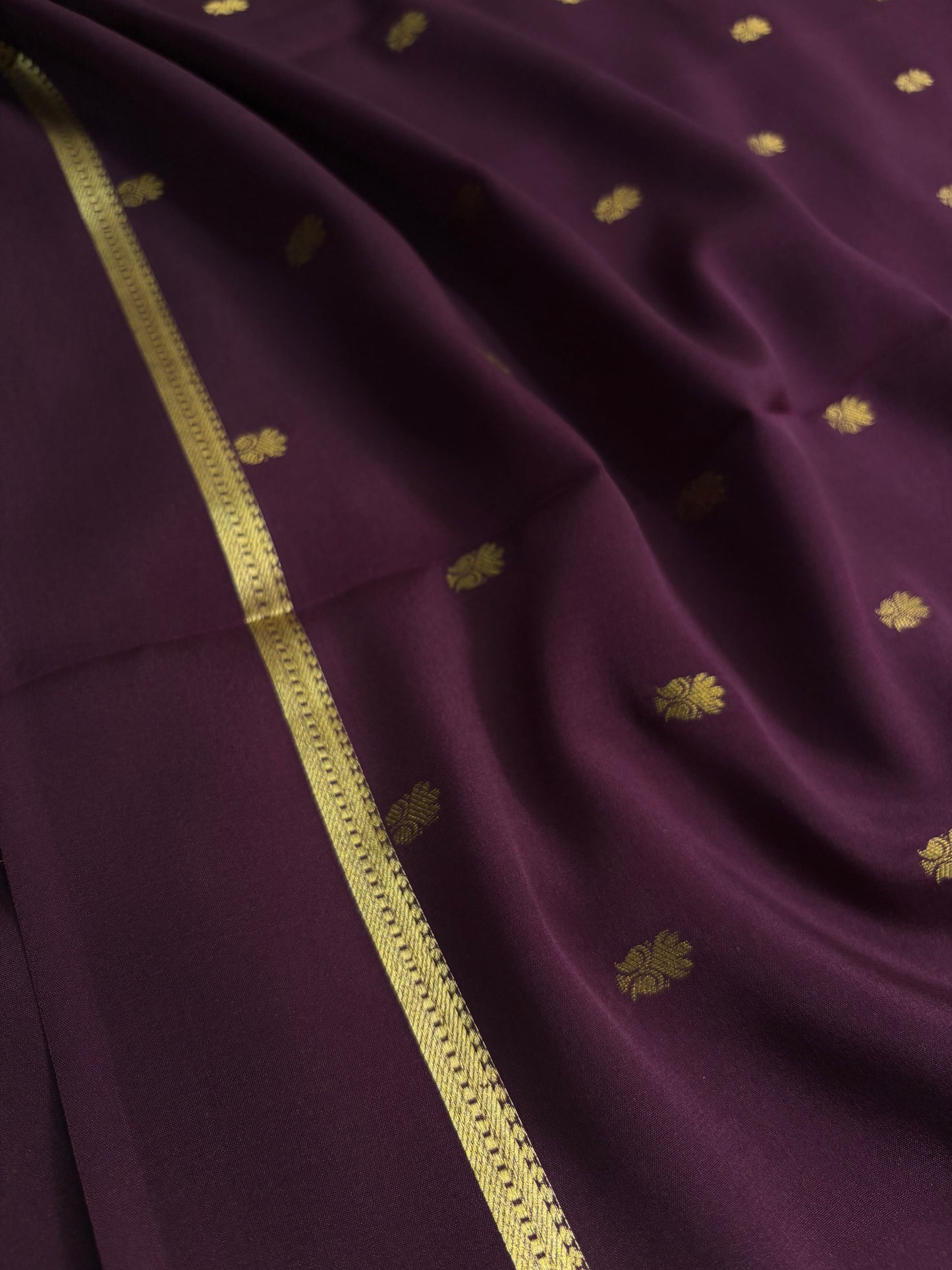 Sahana : Solid Dark plum