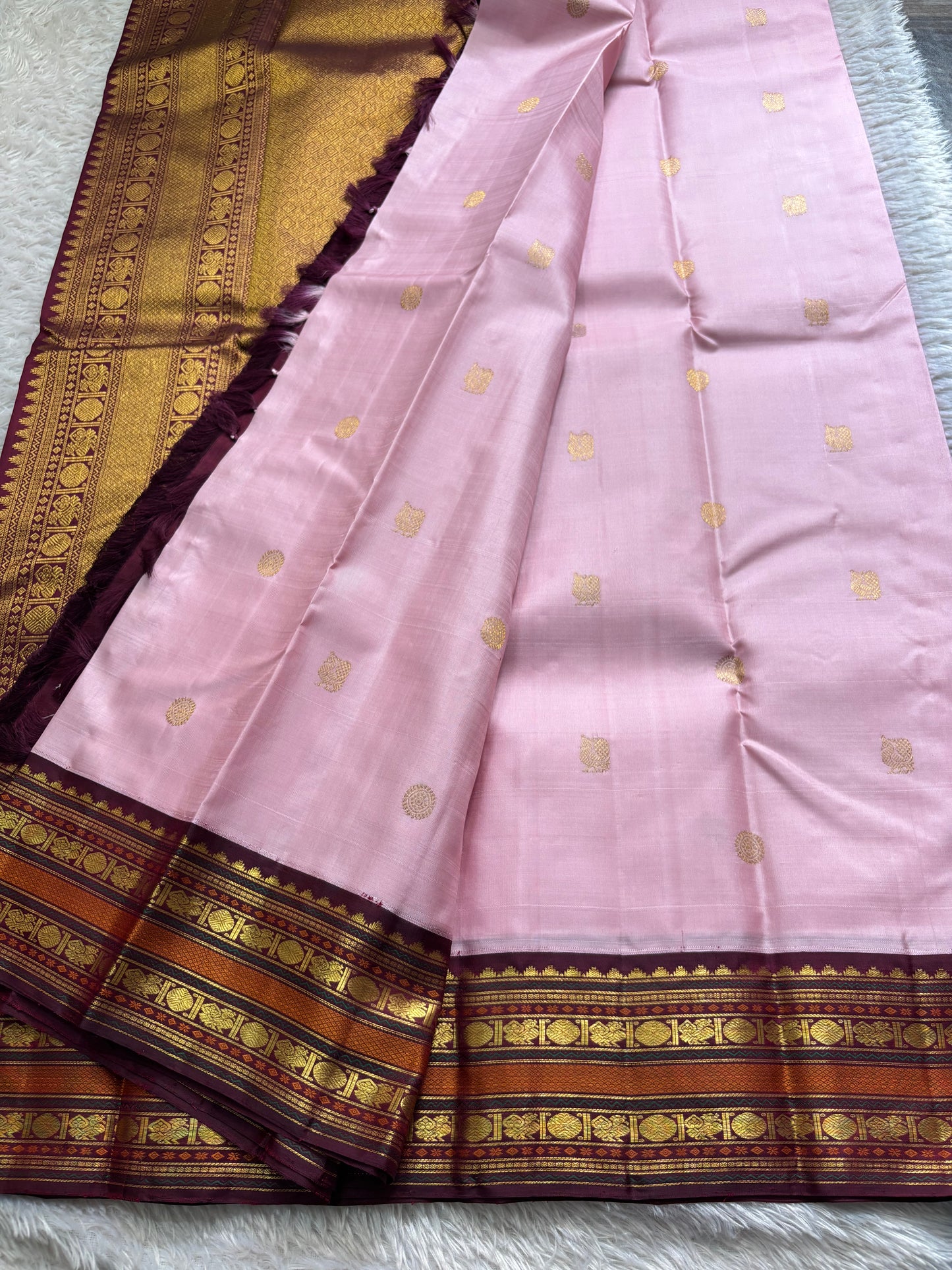 Kankana (2D) : Light pink-maroon