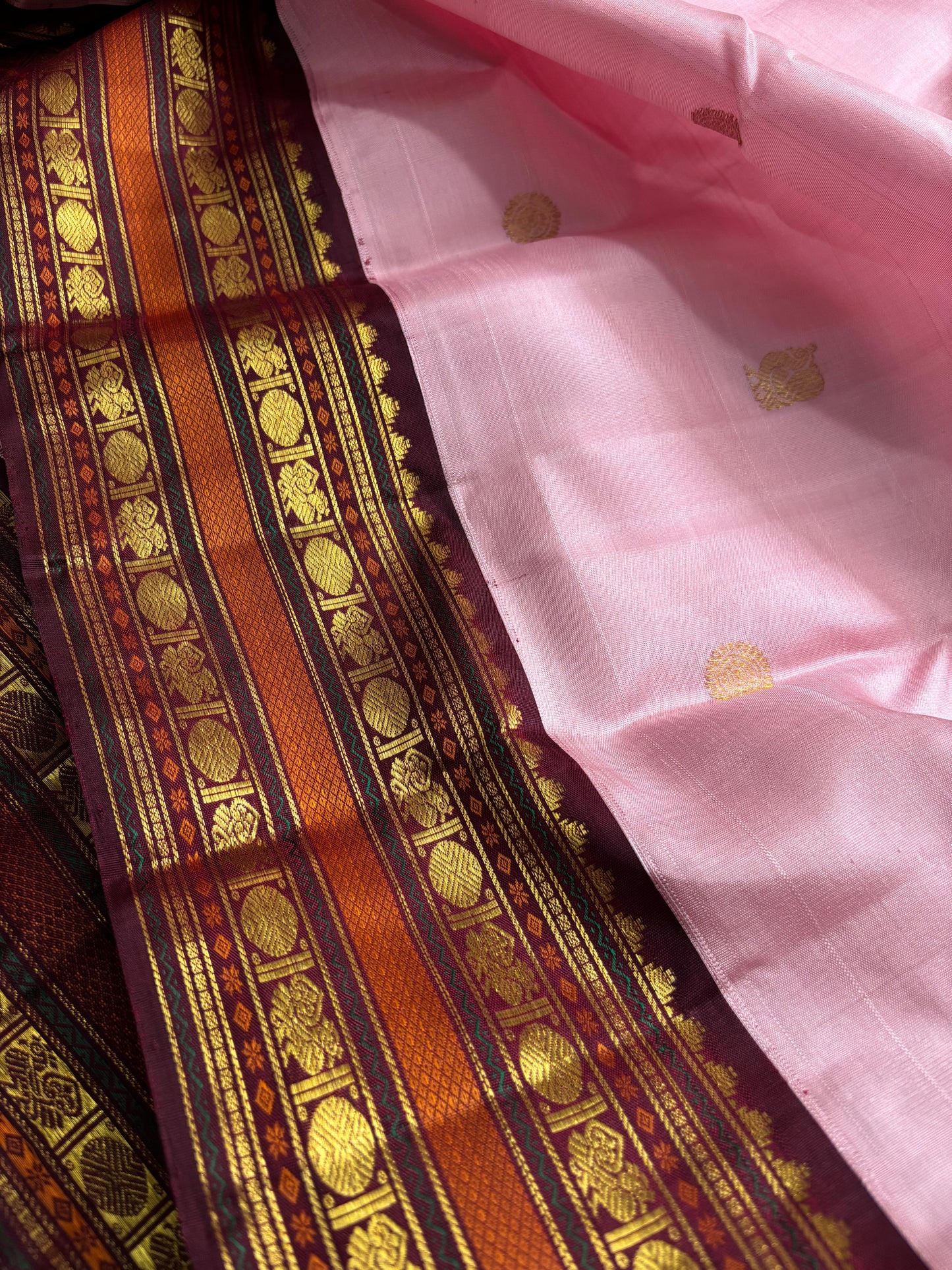 Kankana (2D) : Light pink-maroon