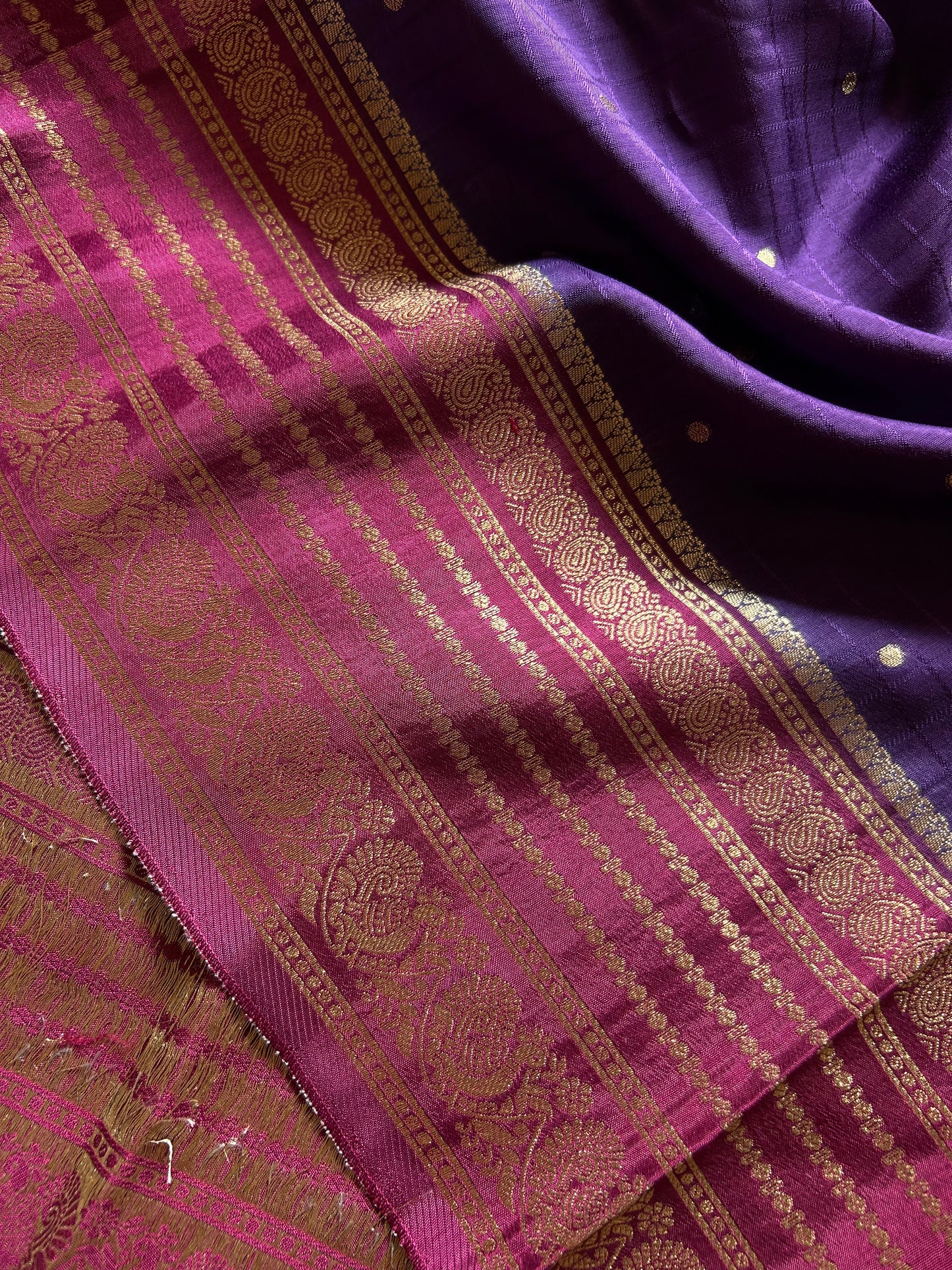 SS111 (2D) : Violet-magenta pink