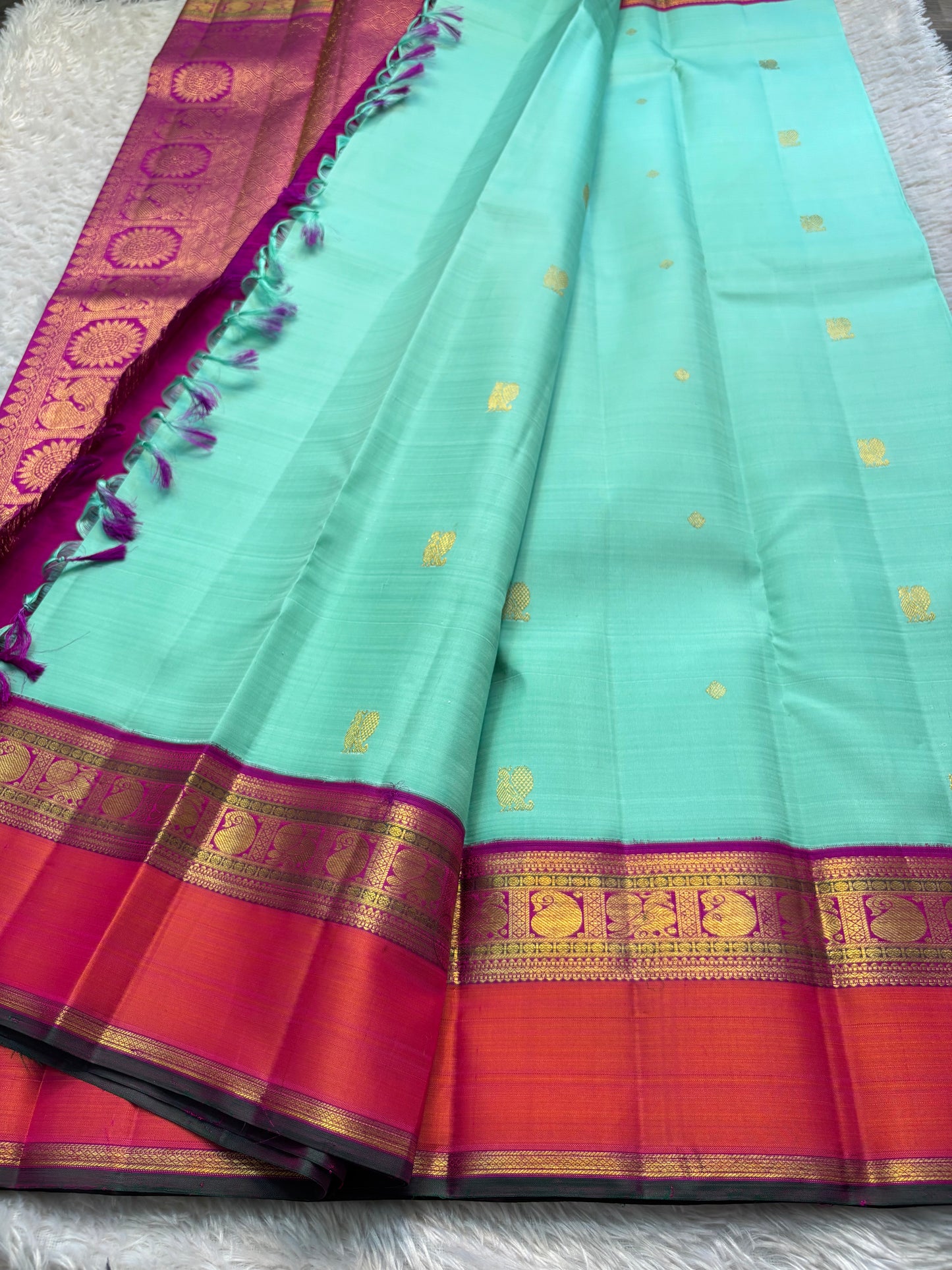 Kankana (3D) : Aqua blue-magenta-rust red