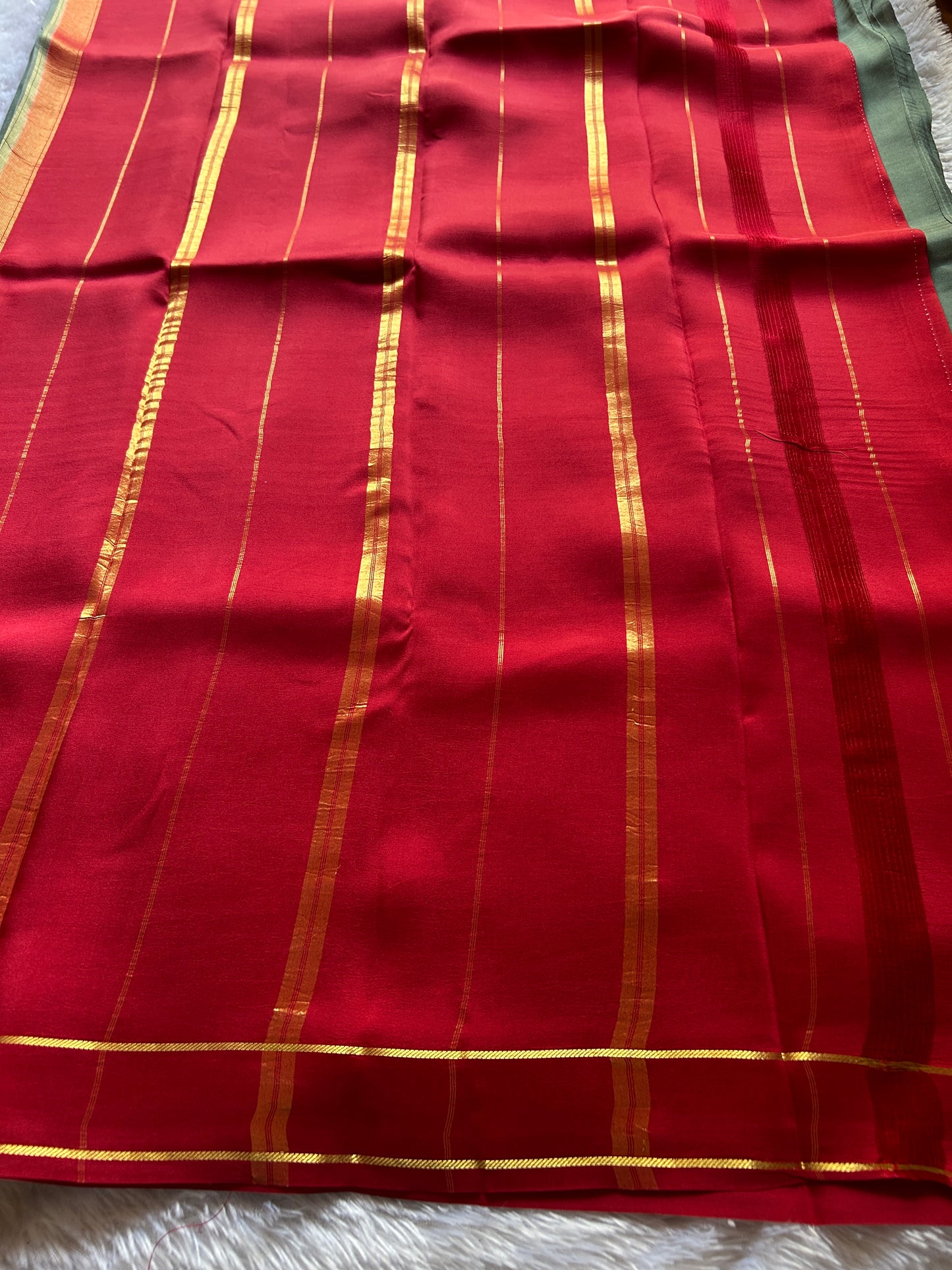 Rekha (2D) : Steel grey-red