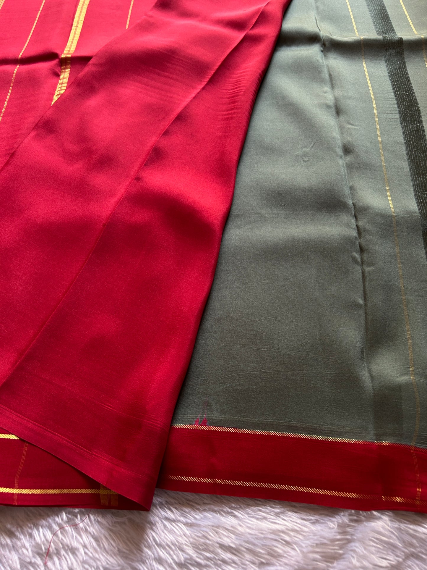 Rekha (2D) : Steel grey-red