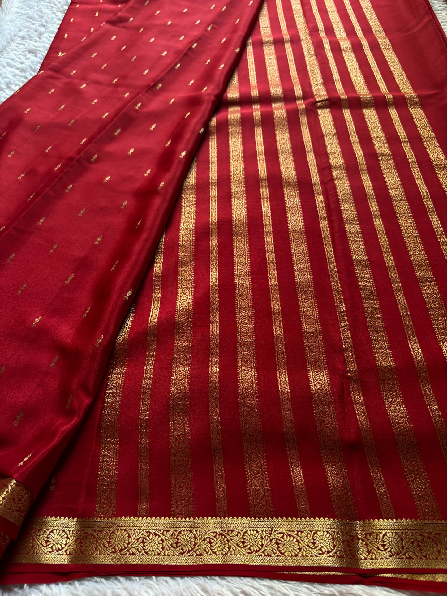 Spoorthi : Solid Dark red