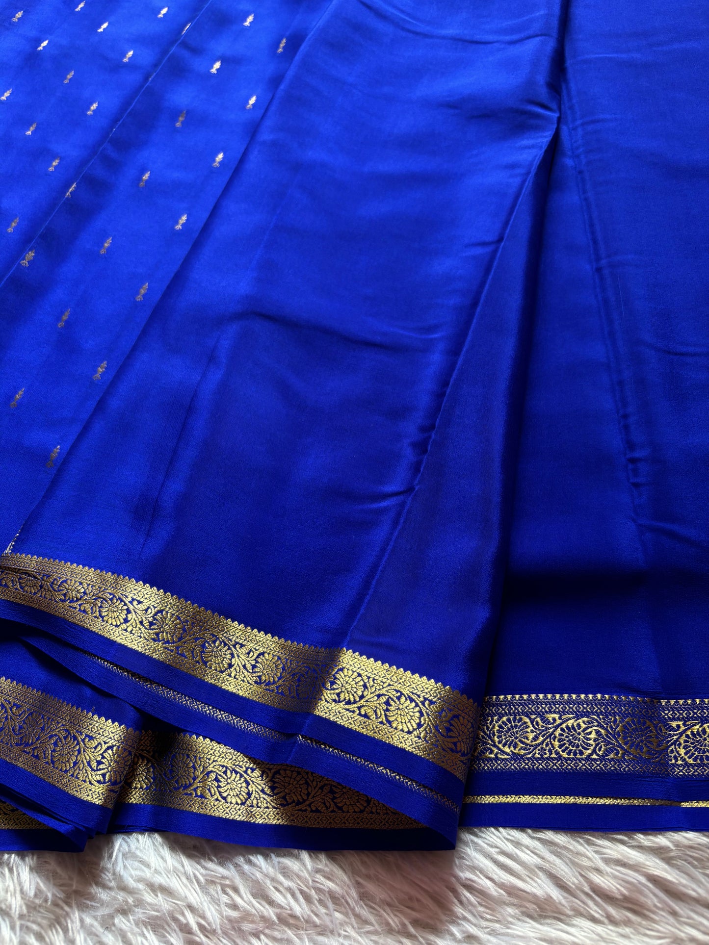 Spoorthi : Solid Royal blue