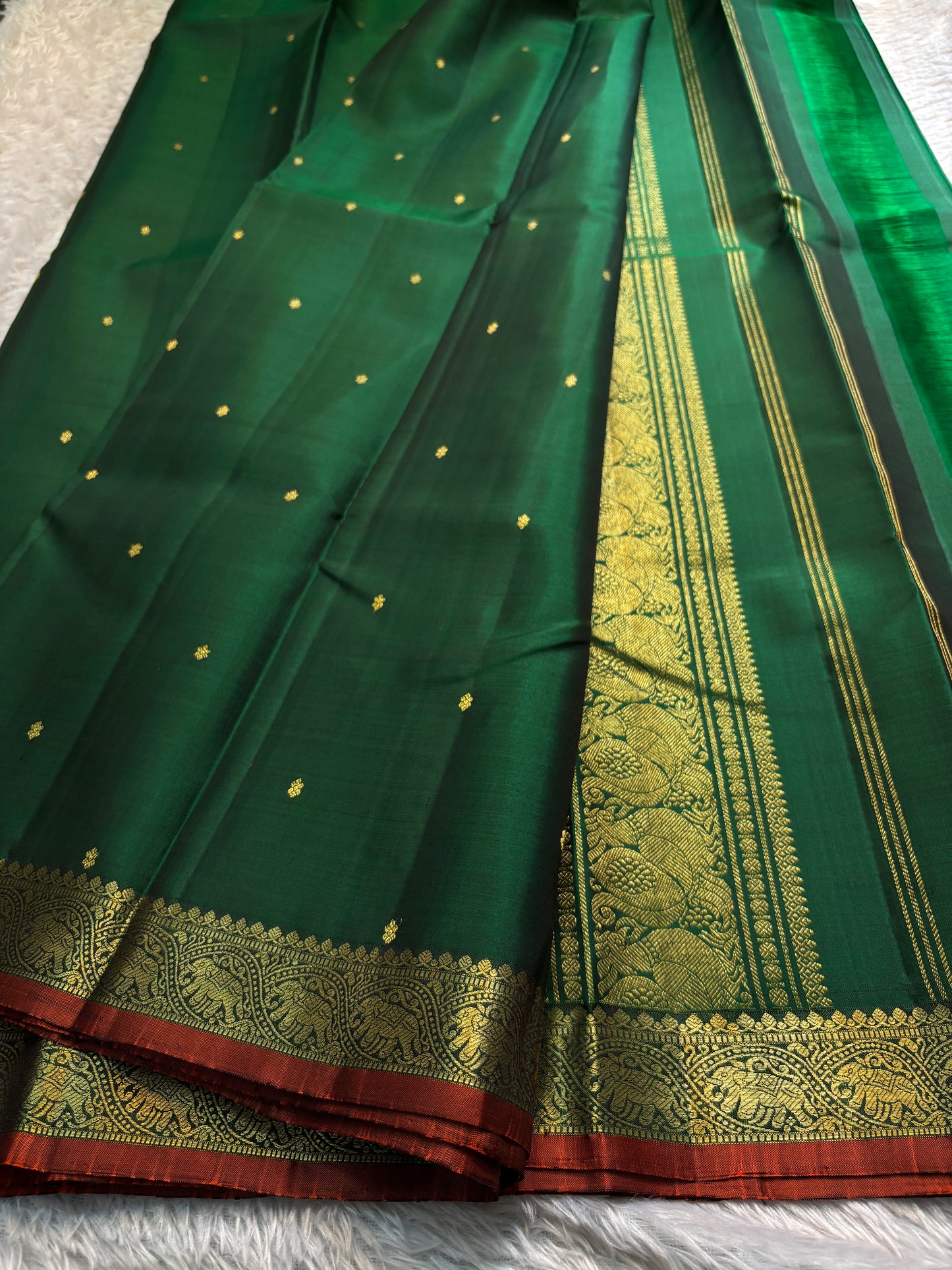 Sundari (2D) : Bottle green-rust