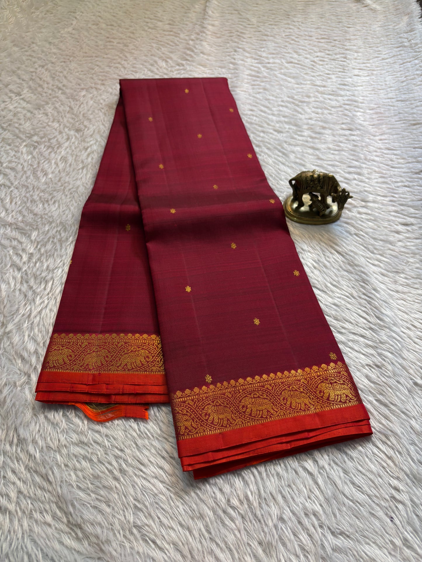 Sundari (2D) : Maroon-dark orange