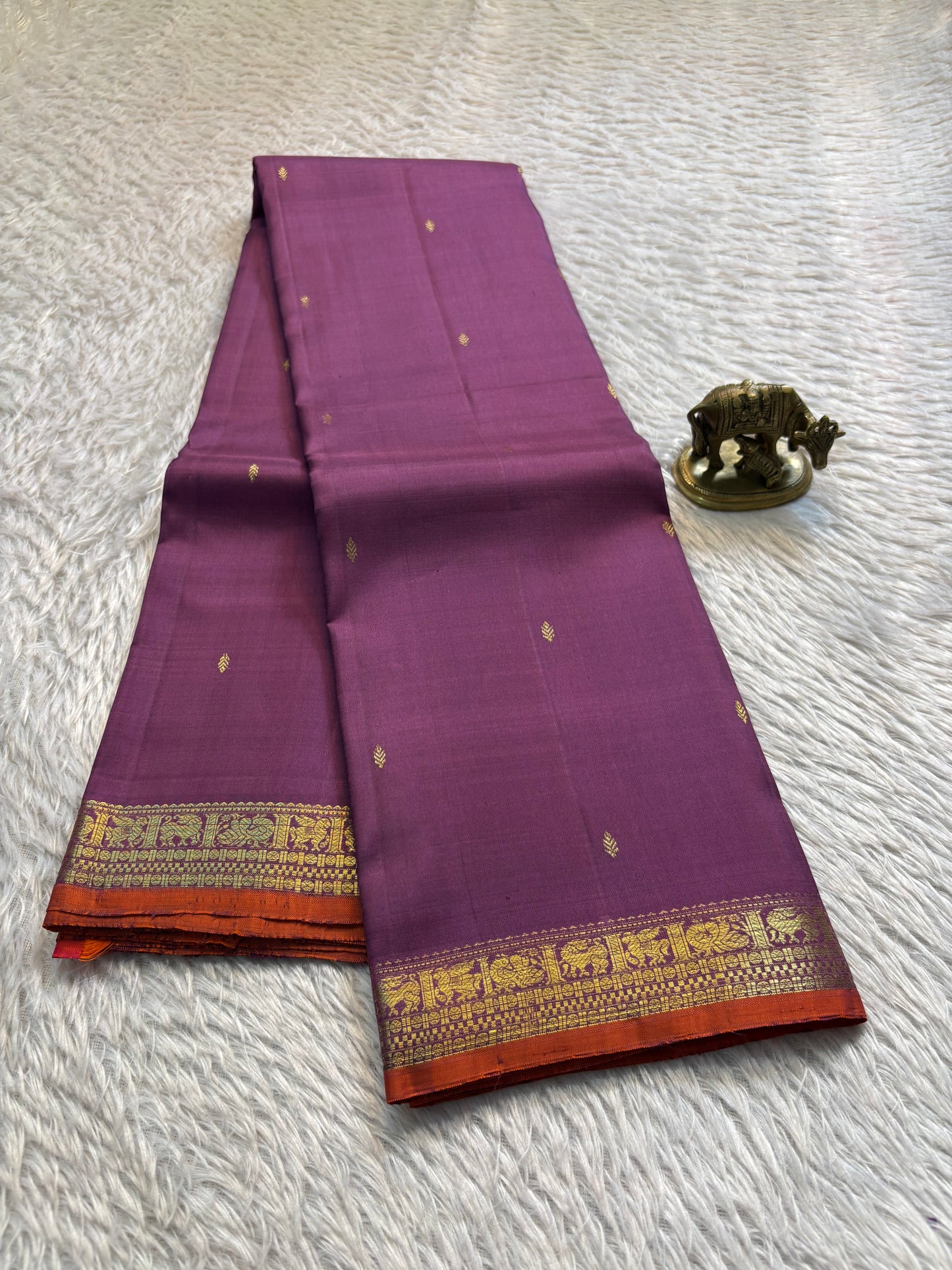 Sundari (2D) : Dark onion pink-rust orange