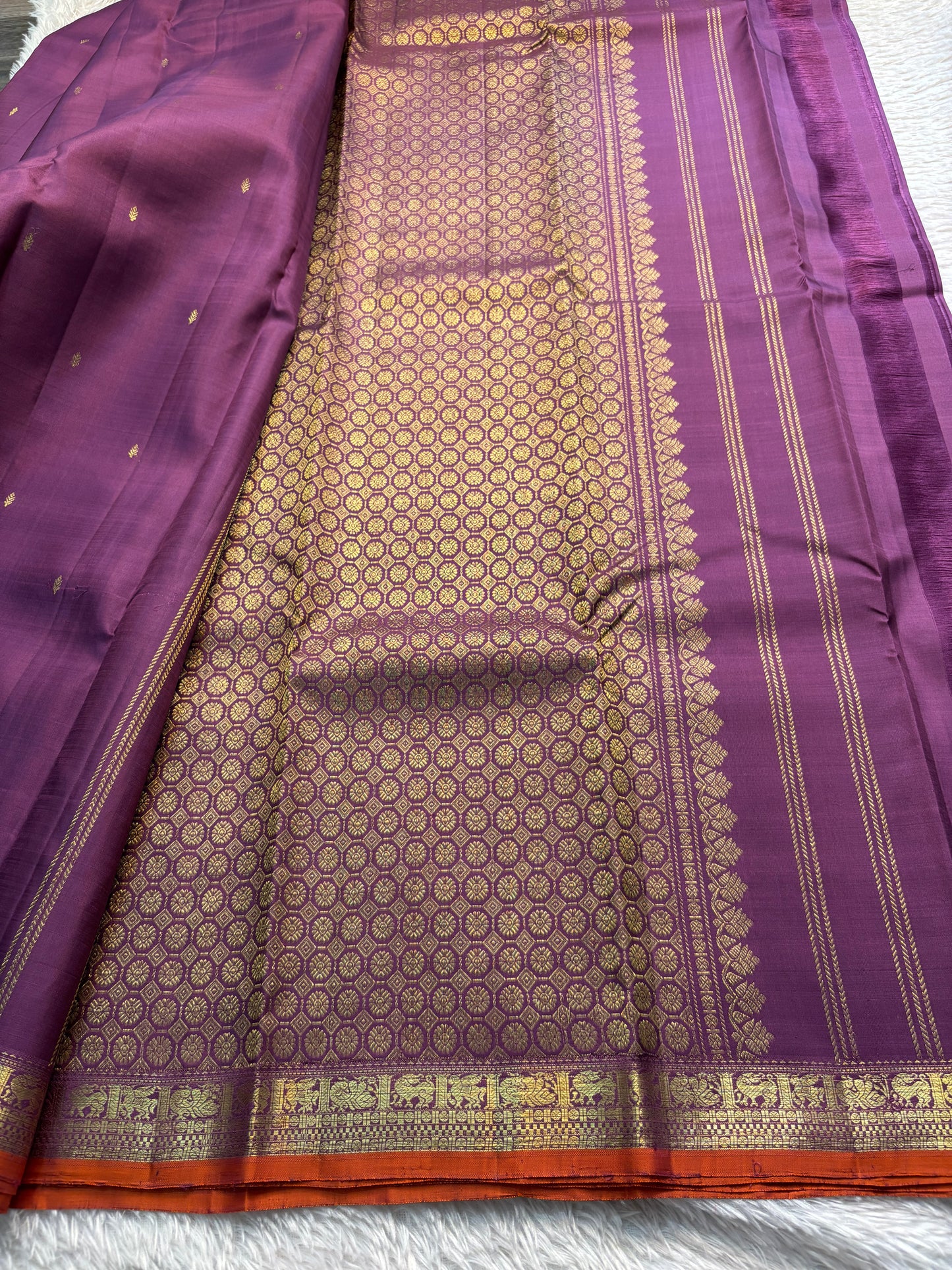Sundari (2D) : Dark onion pink-rust orange