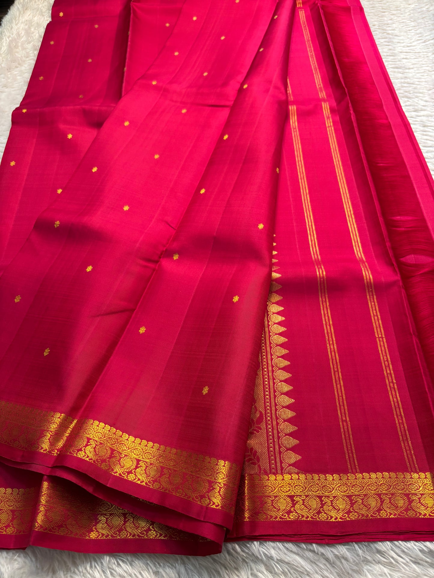 Sundari : Solid Rani pink