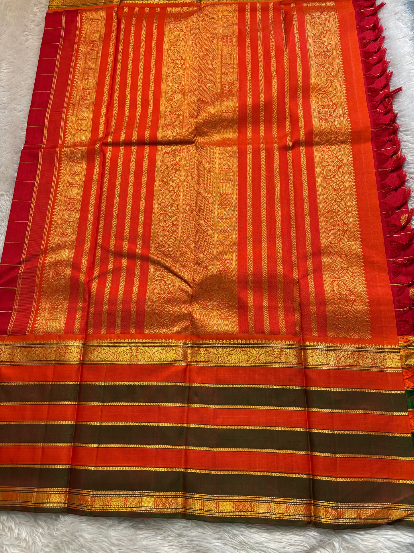 Kankana (3D) : Red-orange-greenish brown