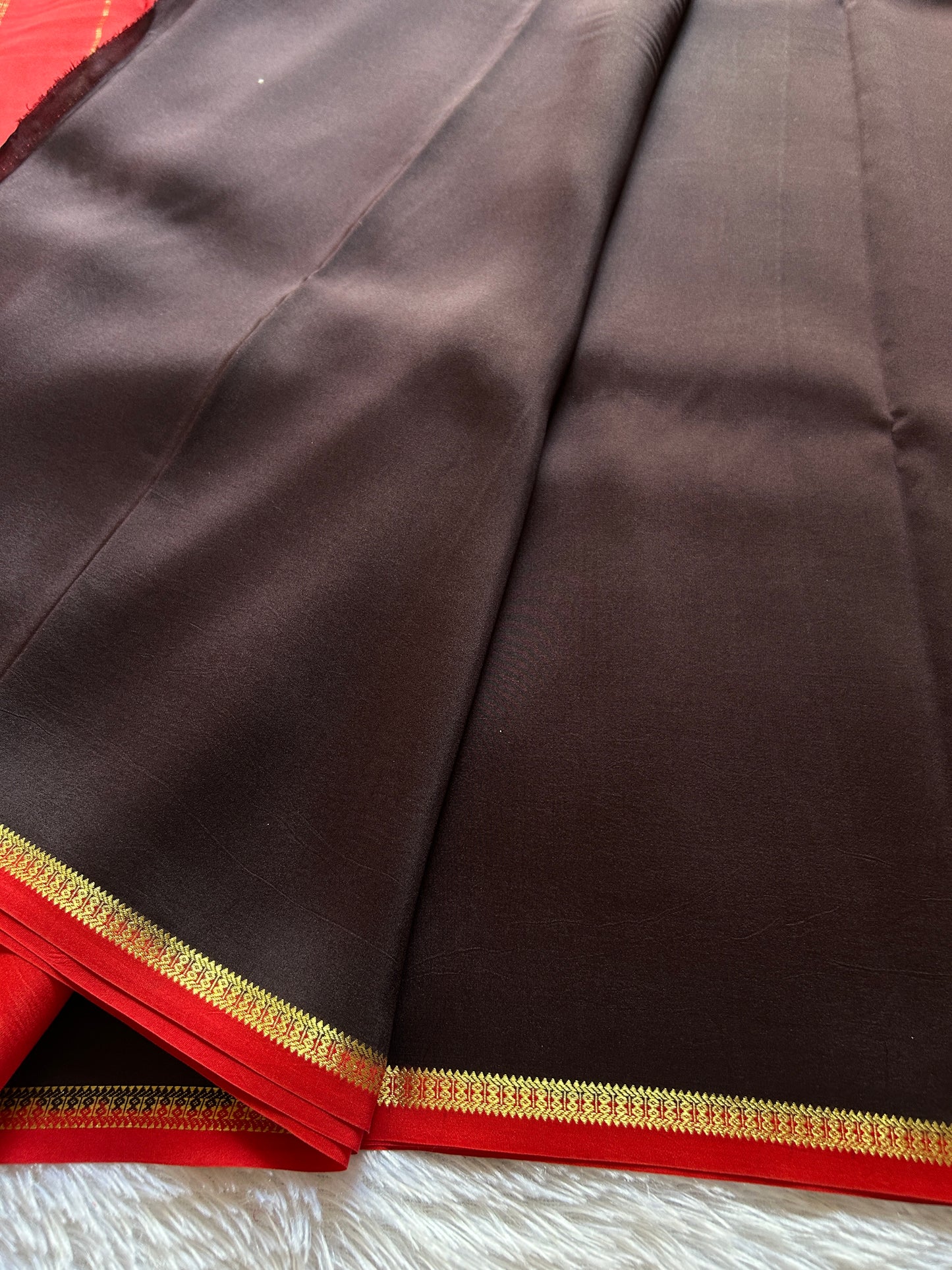 Mangala (2D) : Deep brown-red