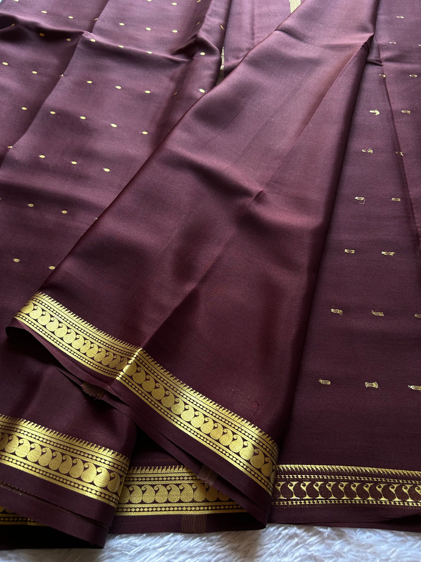 Keerthi : Solid Chocolate brown