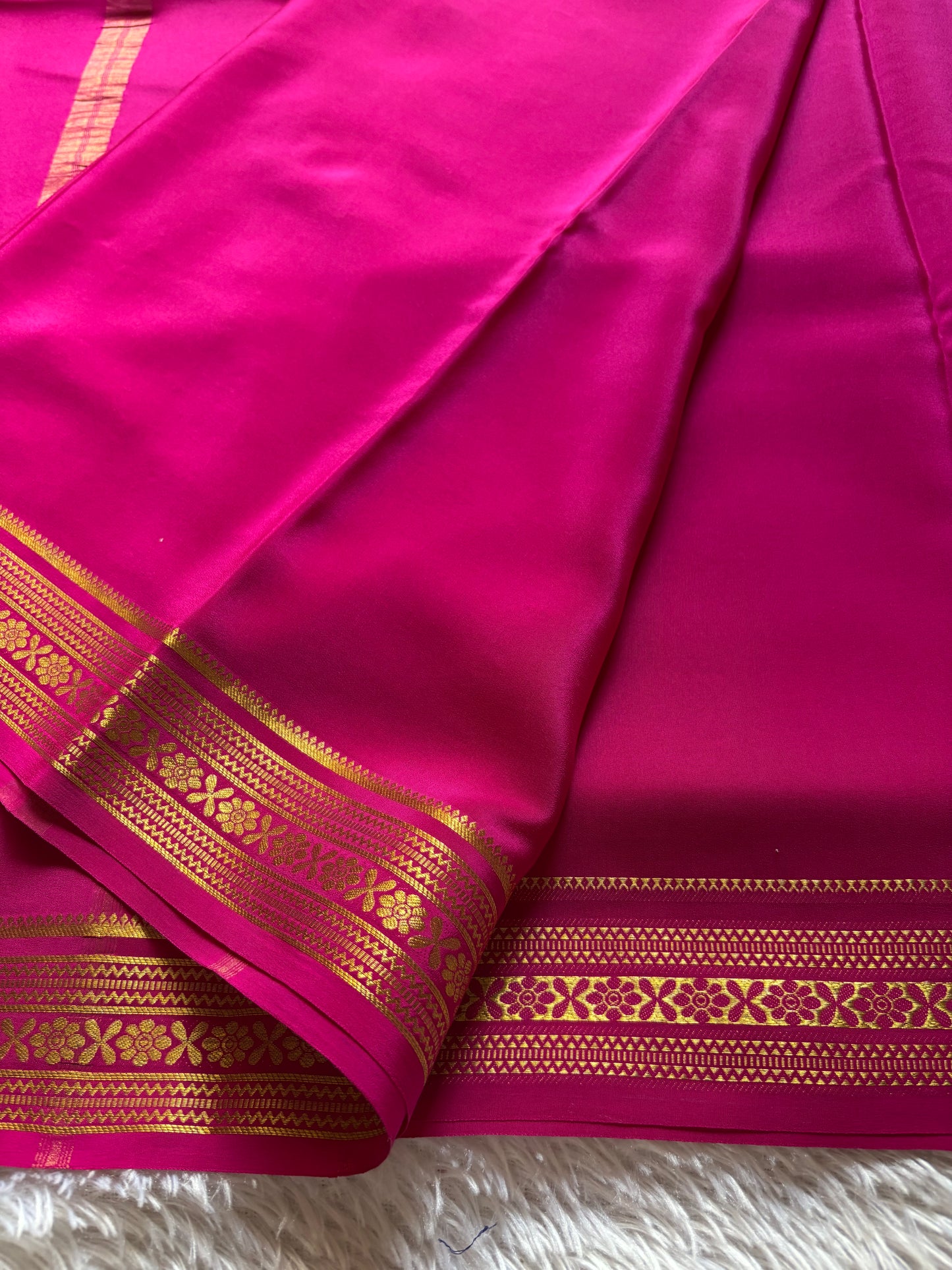 Kanthi : Solid Rani pink