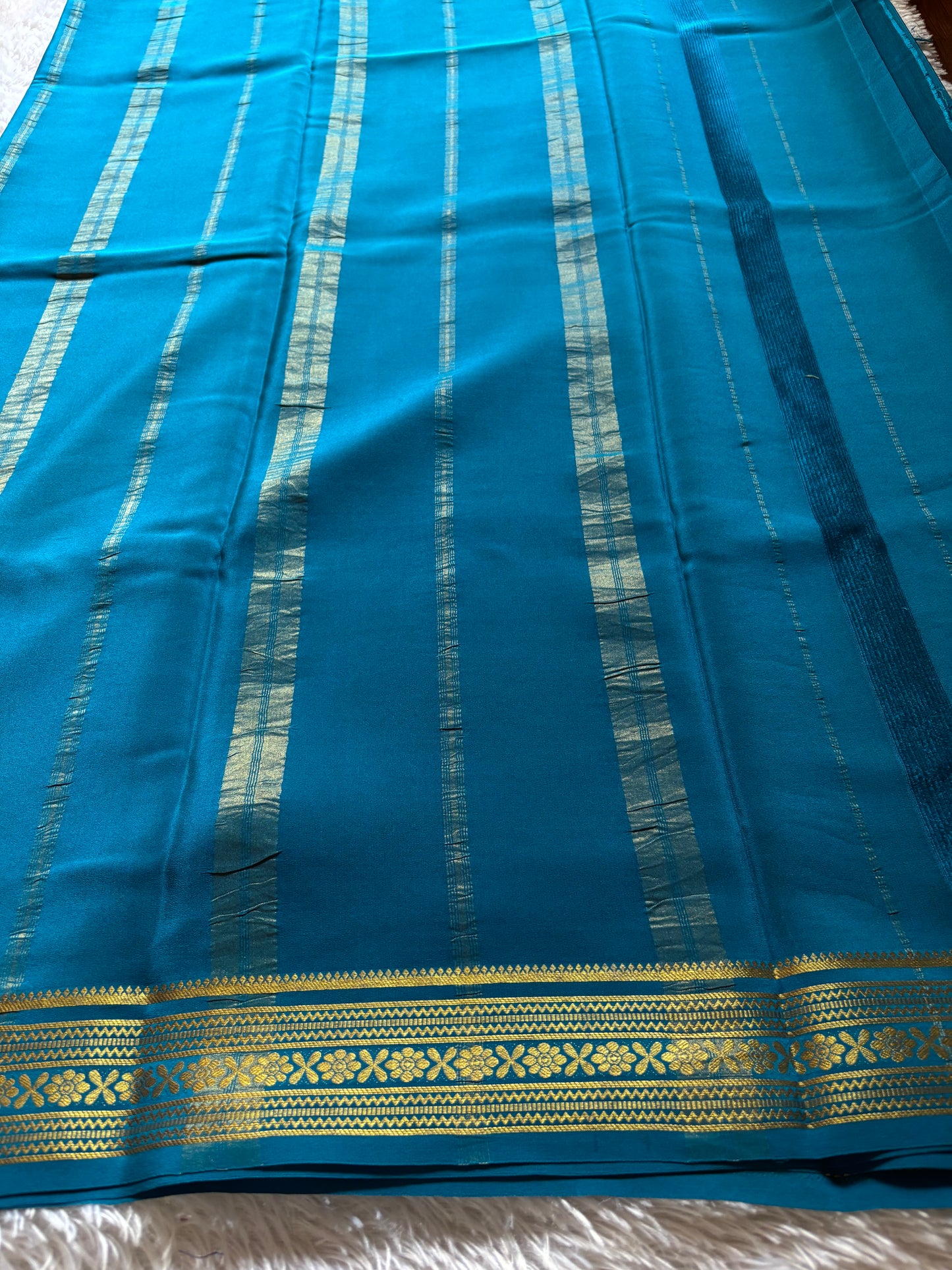 Kanthi : Solid Teal blue